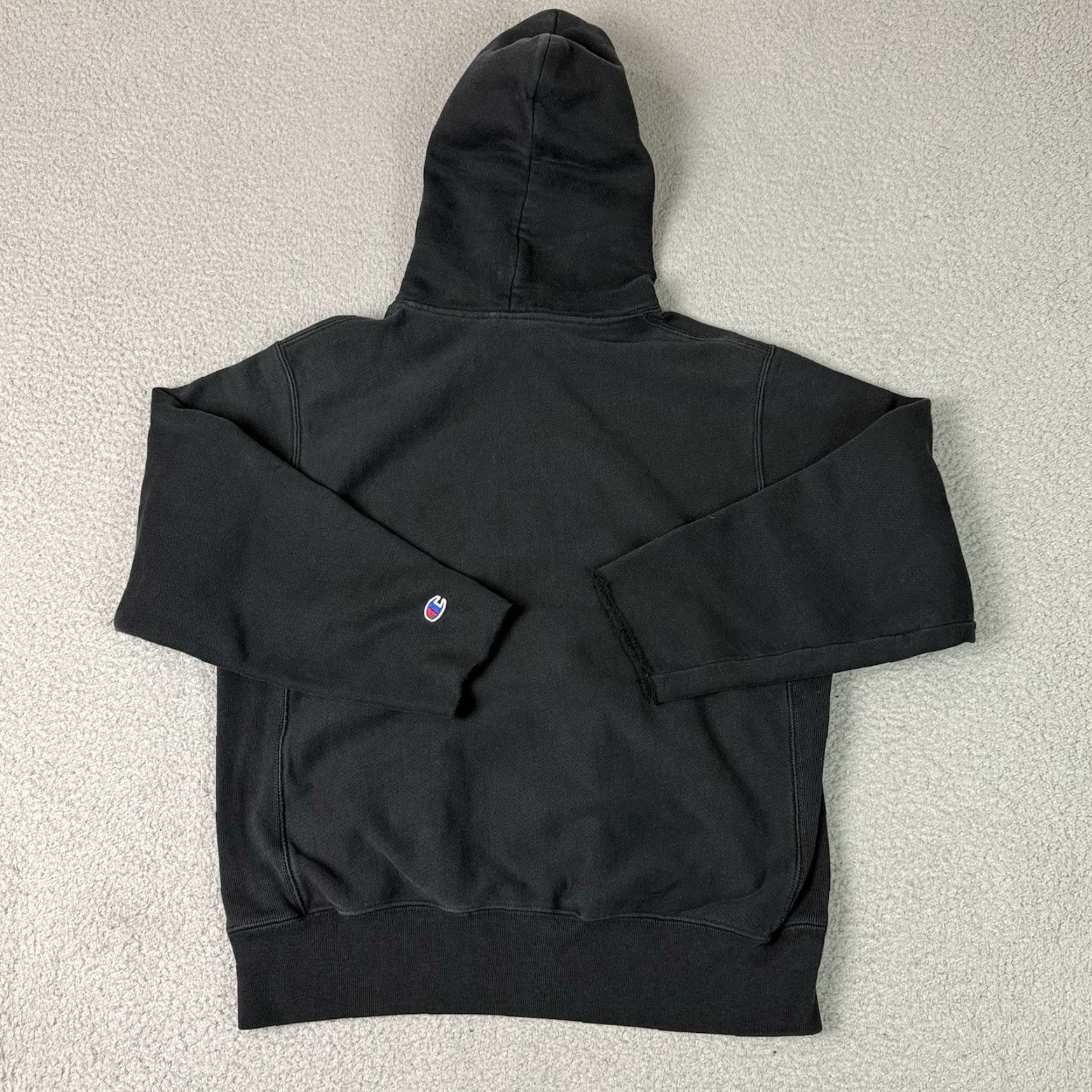 Champion VINTAGE Champion Hoodie Mens M Black Drawstring Pullover 90s Reversible Distressed Size US M / EU 48-50 / 2 - 5 Thumbnail