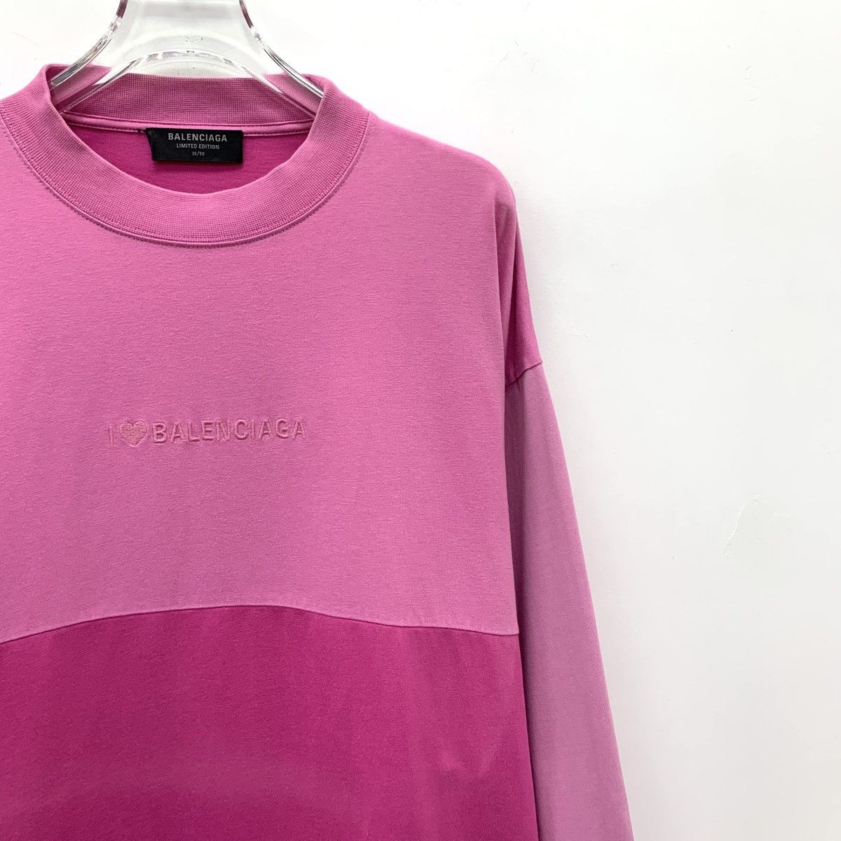 Burberry Balenciaga Color-blocked Logo Short Sleeve T-shirt K26WX Size XS / US 0-2 / IT 36-38 - 3 Thumbnail