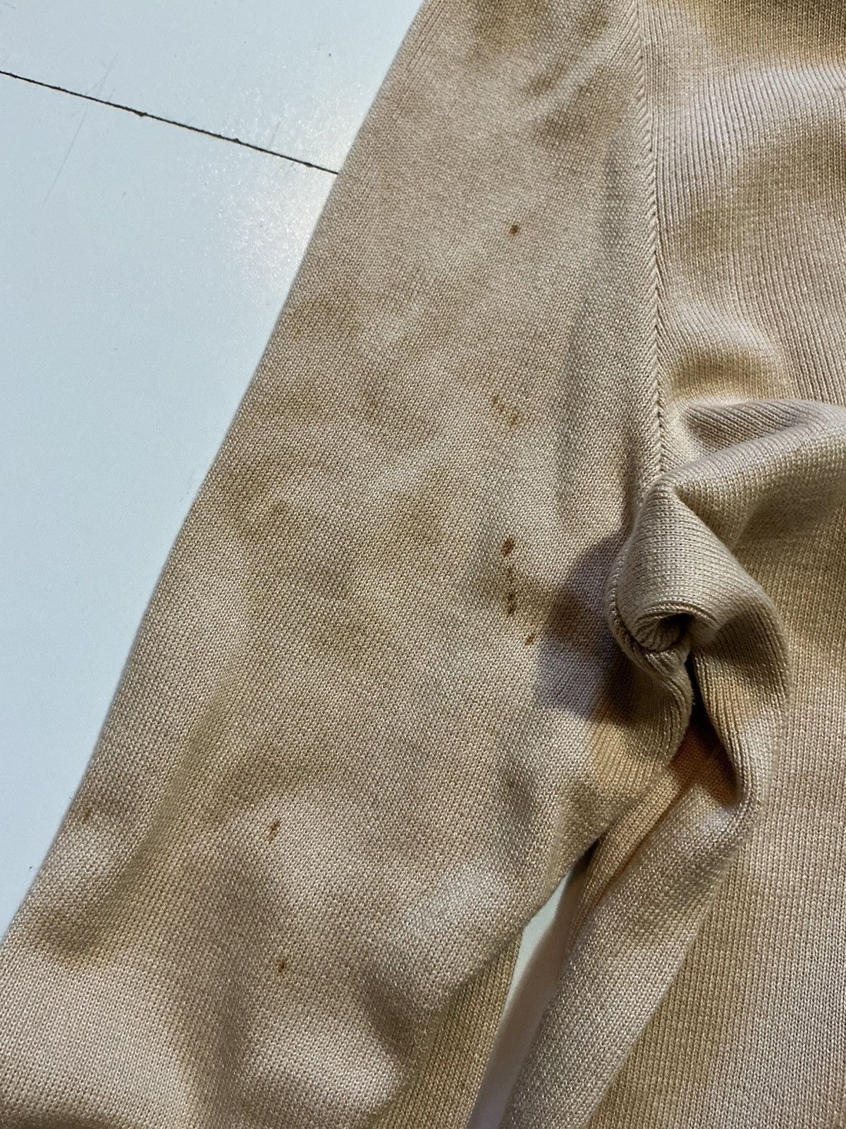 Salvatore Ferragamo Vintage Salvatore Ferragamo Gold Metal Cardigan Sweater Size US M / EU 48-50 / 2 - 11 Thumbnail