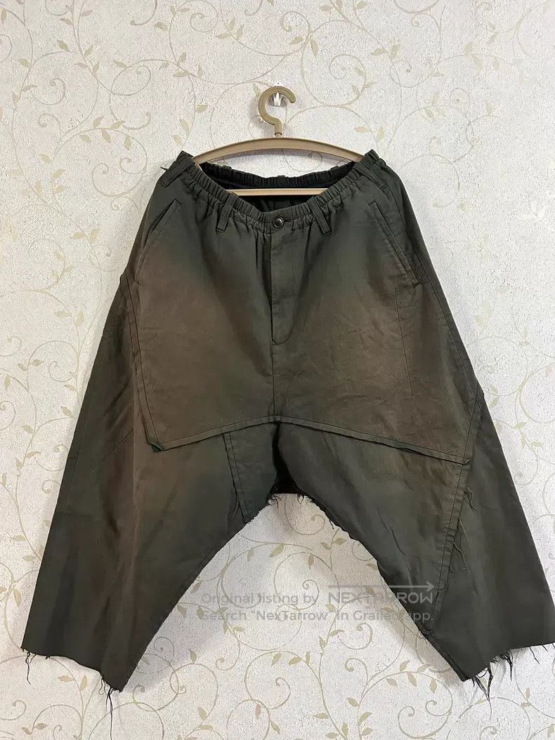 Yohji Yamamoto Yohji Yamamoto size 2 Knife cut trousers Size US 28 / EU 44 - 1 Thumbnail