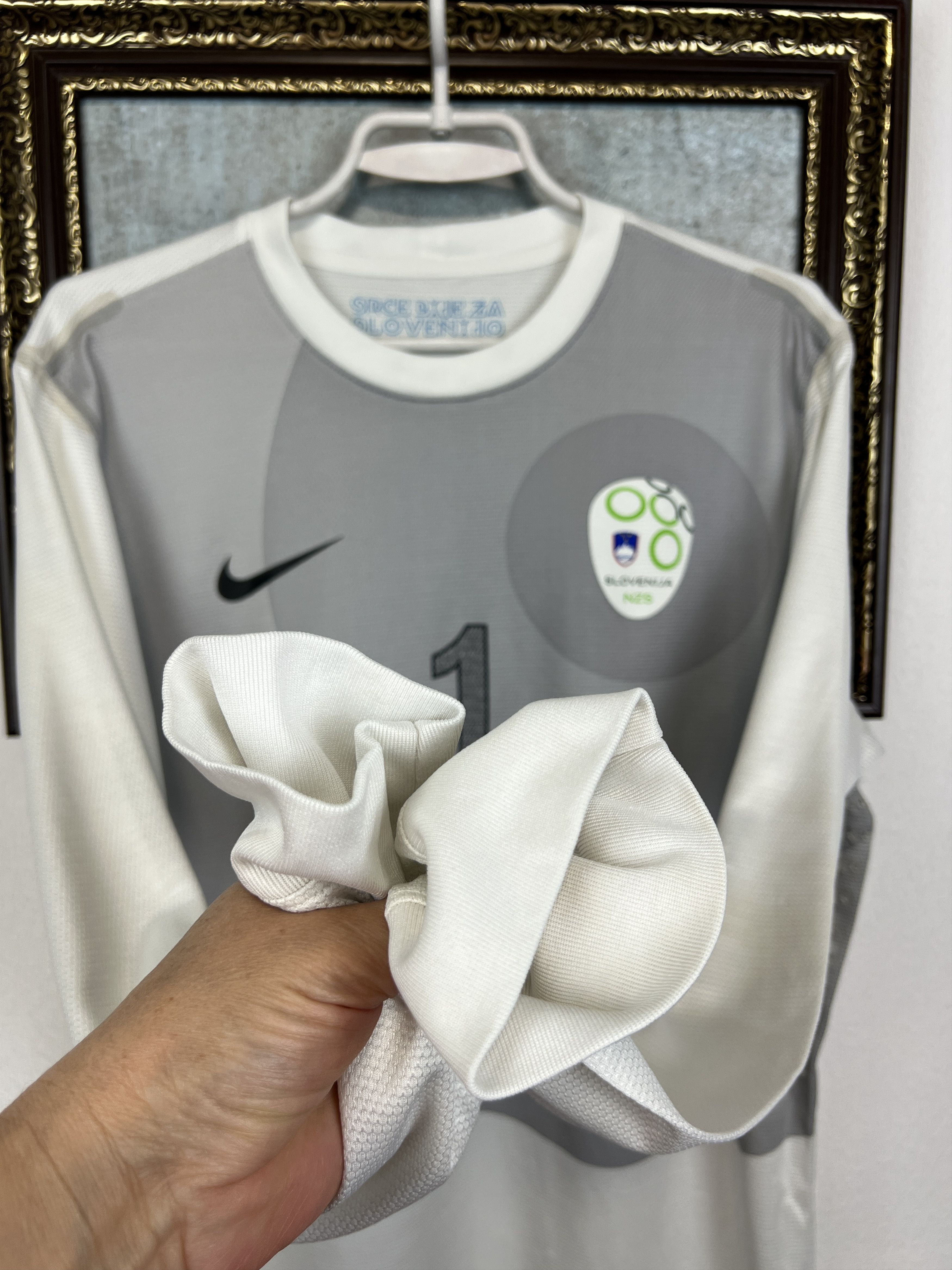 Nike Slovenia Goalkeeper Football Shirt Soccer Player Jersey Size US L / EU 52-54 / 3 - 7 Thumbnail