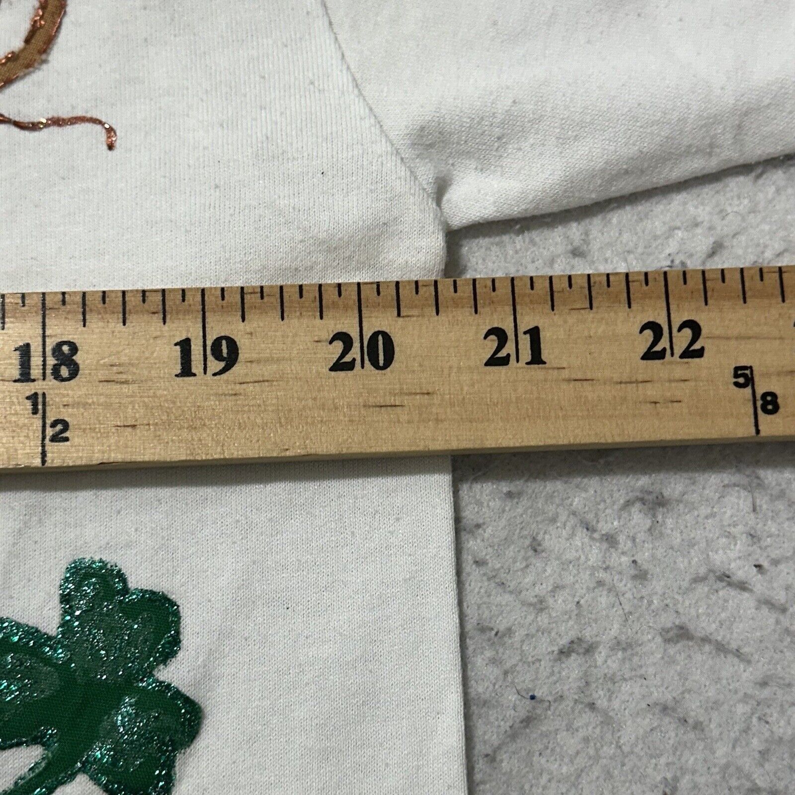 Fruit Of The Loom Vintage Fruit of the Loom St. Patrick's Day Frog Glitter Tee Size US L / EU 52-54 / 3 - 8 Thumbnail