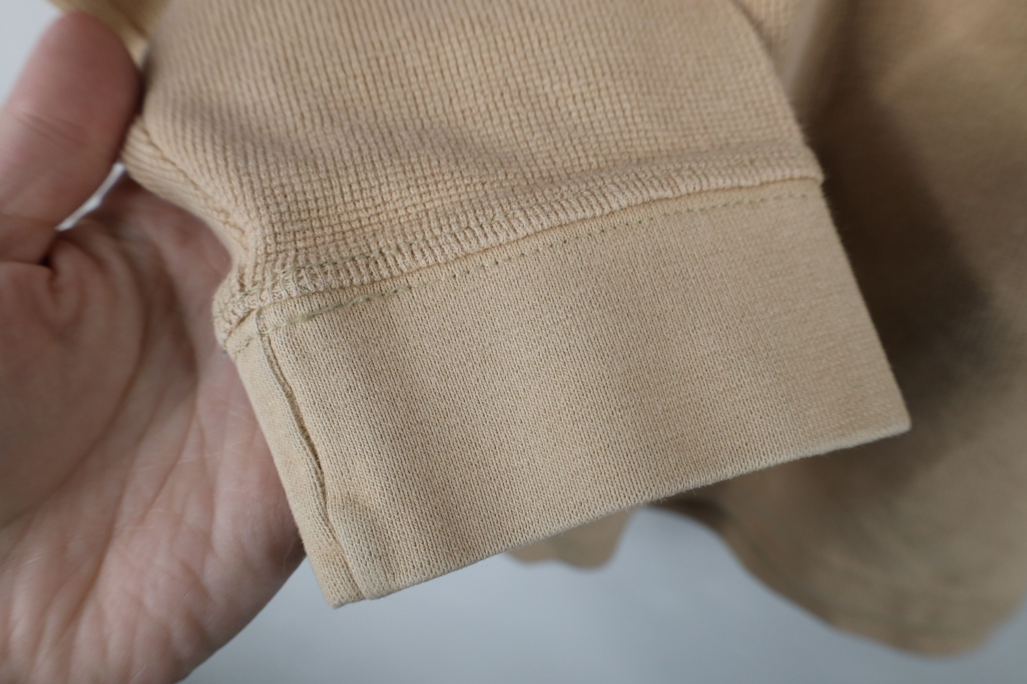 Carhartt × Vintage Vintage Carhartt Thermal Waffle Knit Henley T-Shirt Beige Size US XL / EU 56 / 4 - 9 Thumbnail