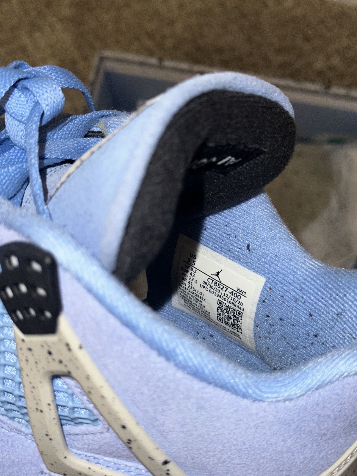 Jordan Brand UNC Jordan 4 Size US 9.5 / EU 42-43 - 6 Thumbnail