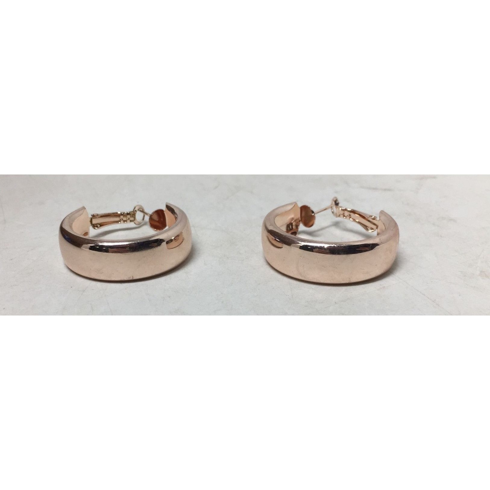 Other Women's Rose Gold Thick Hoop Earrings Size ONE SIZE - 5 Thumbnail