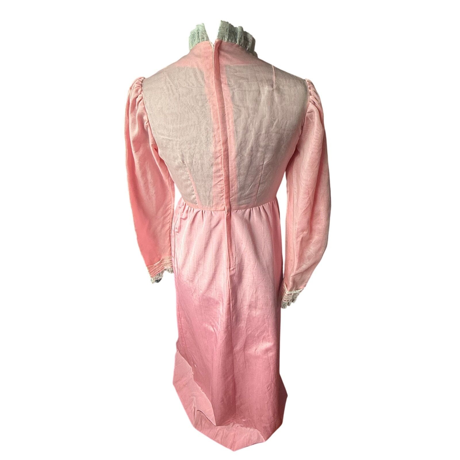 Vintage Vintage 60’s Pink Prairie White Lace Maxi Dress Small Size S / US 4 / IT 40 - 2 Thumbnail