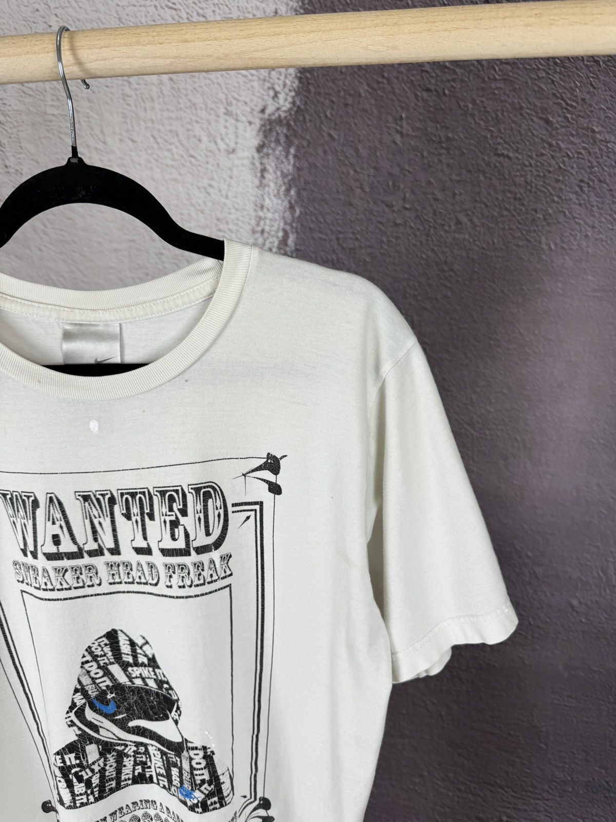 Nike Nike Vintage y2k 00s “Wanted Sneaker Head Freak” tee Size US S / EU 44-46 / 1 - 4 Thumbnail