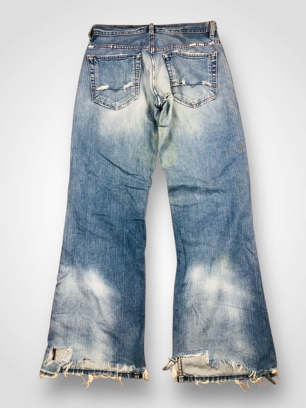 Old Navy Old Navy Bootcut Distress Jeans (36) Size US 30 / EU 46 - 2 Thumbnail