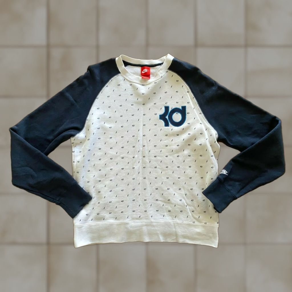 Nike Nike KD Kevin Durant Crewneck Sweatshirt Men’s Size M All Over Print NBA White Blue Pullover Regular Fit Long Sleeve Size US M / EU 48-50 / 2 - 1 Thumbnail