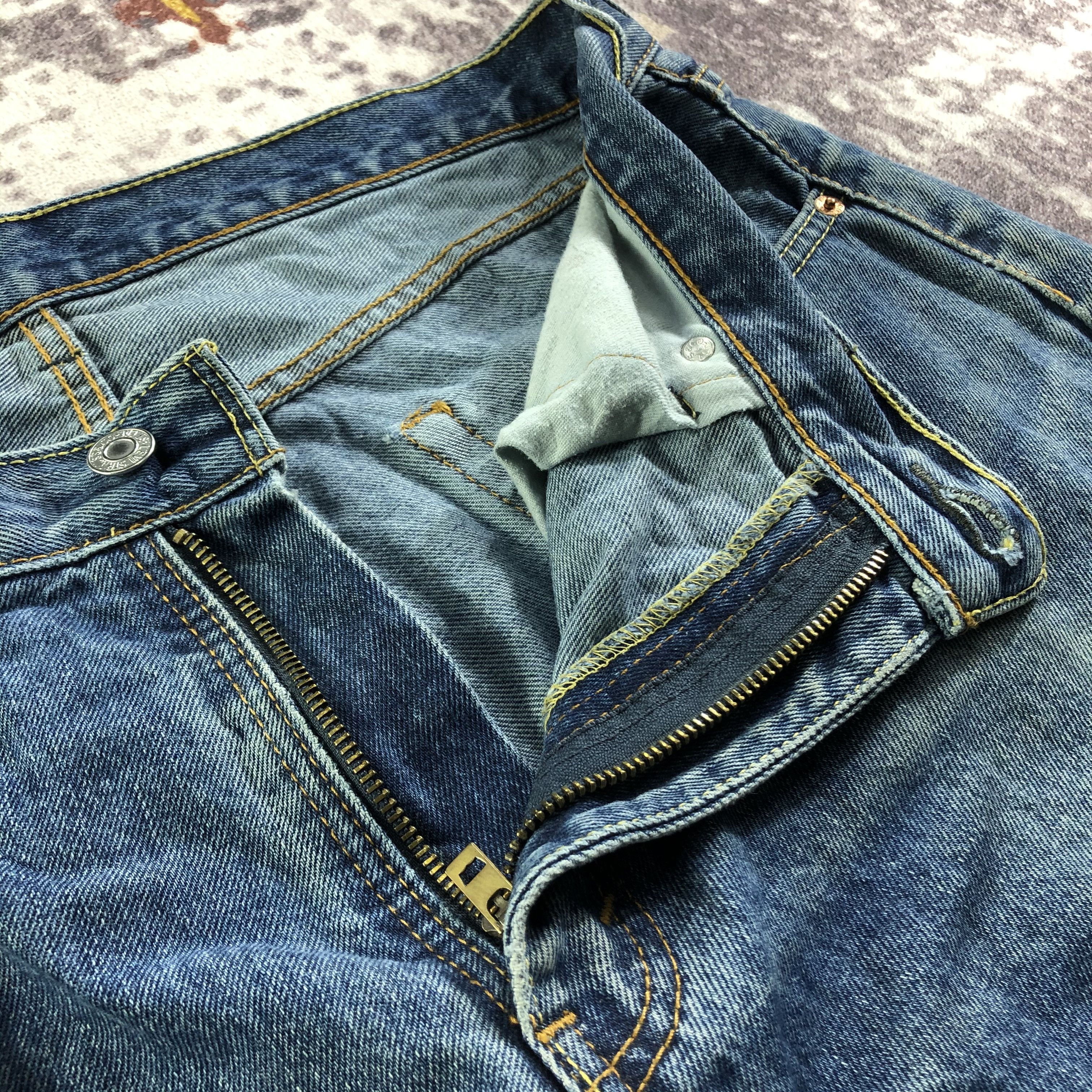 Levi's × Vintage Vintage Blue Wash Levis 559 Jeans-JM3425 Size 37" - 8 Thumbnail