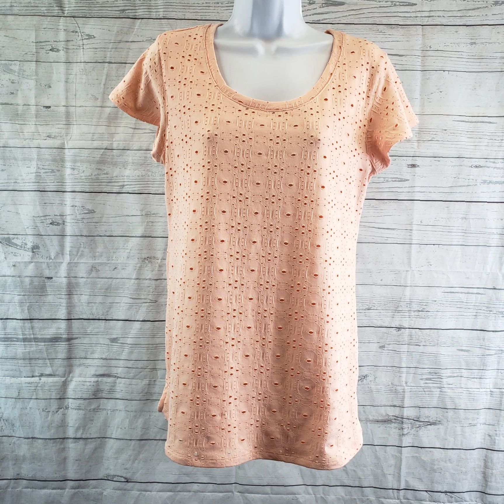 Isaac Mizrahi Isaac Mizrahi Live Womens Blouse Sz 2XS Flutter Sleeve Eyelet Knit Top Peach Scoop Neck Orange Eyelet Knit Blouse 2XS Womens Isaac Mizrahi Live Size XXS / US 00 / IT 34 - 2 Thumbnail