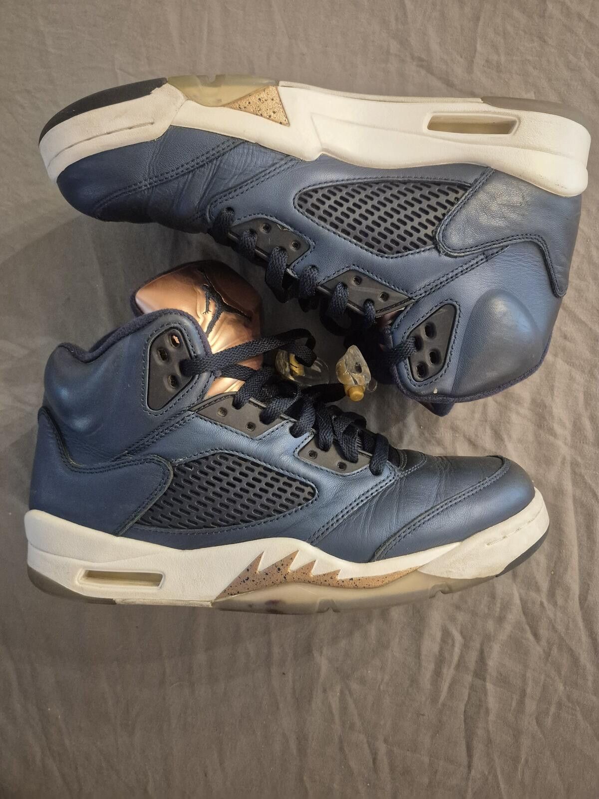 Jordan Brand Jordan 5 Retro Bronze Size 9.5 Mens Size US 9.5 / EU 42-43 - 3 Thumbnail