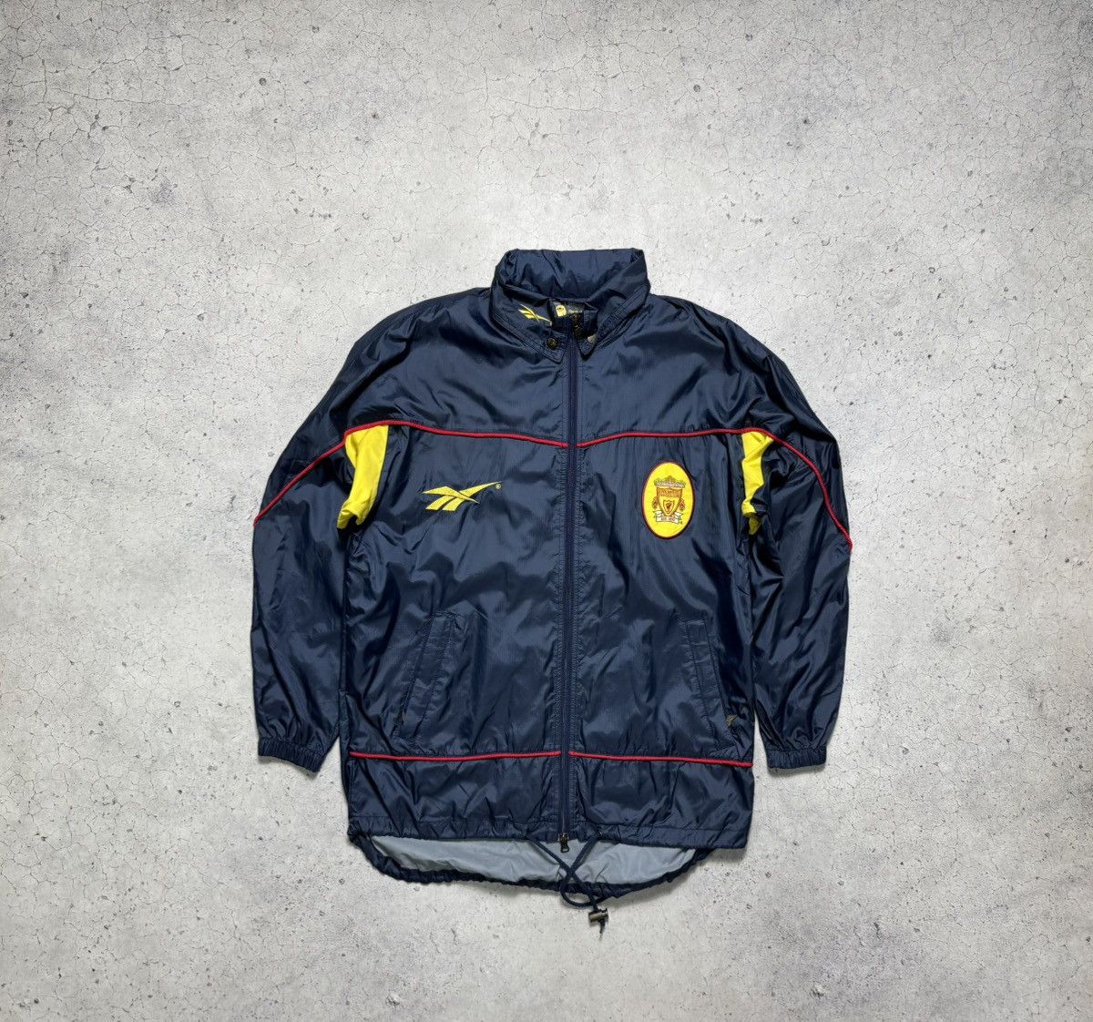 Reebok Reebok FC Liverpool Nylon Jacket Vintage 90s Rare Carlsberg Size US S / EU 44-46 / 1 - 1 Thumbnail