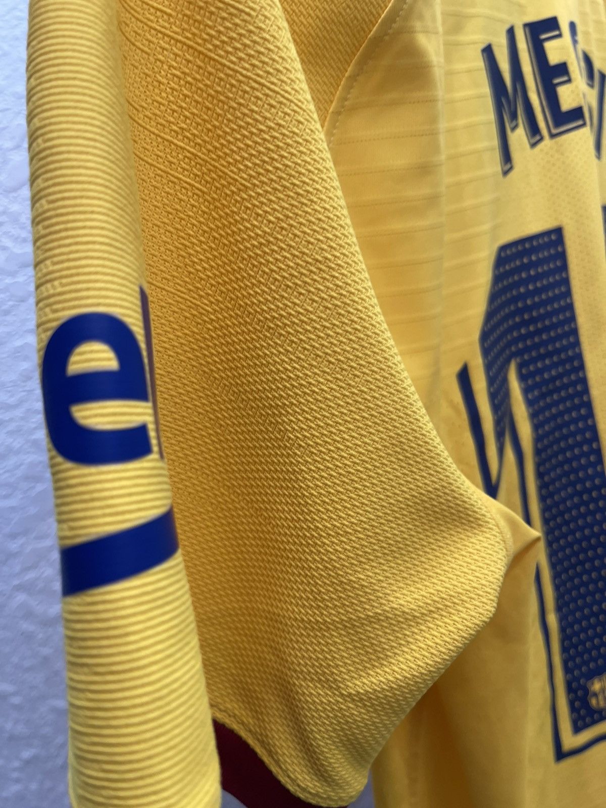 2019-2020 BARCELONA VAPORKNIT AWAY MESSI
