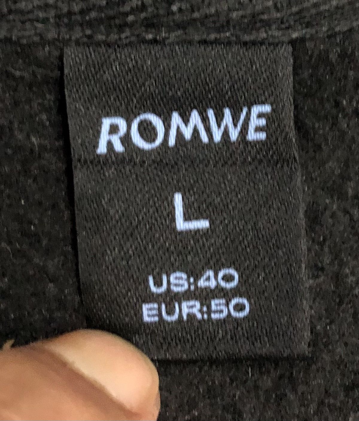 Anime Vintage Romwe Uniqueness Sweatshirt Size US L / EU 52-54 / 3 - 7 Thumbnail