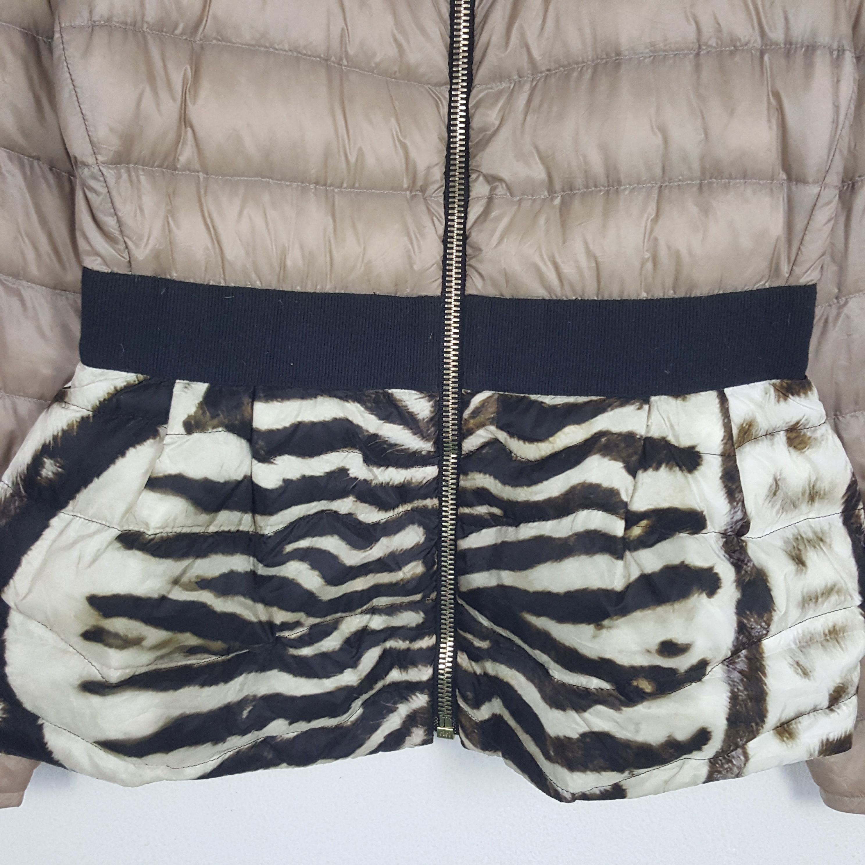 Moncler × Vintage Vintage Moncler Italy Zebra Puffer Jacket Size S / US 4 / IT 40 - 2 Thumbnail