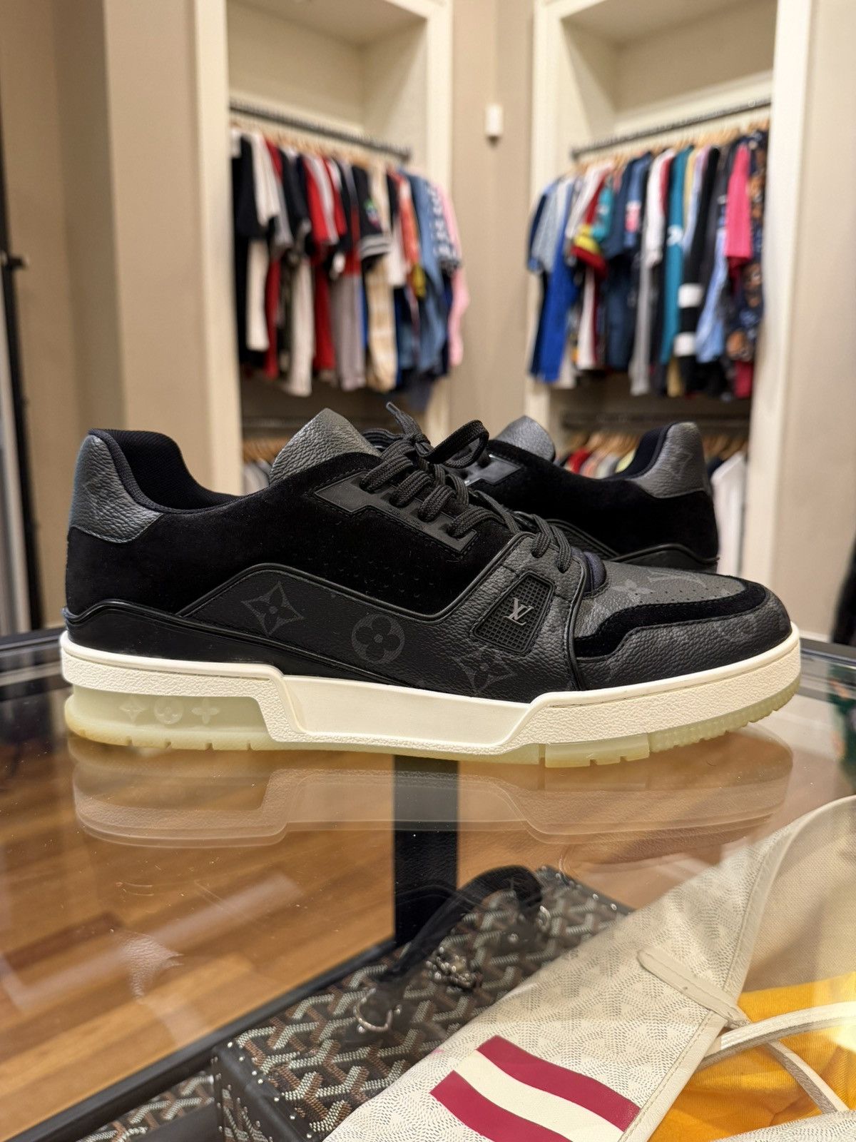 Louis Vuitton Louis Vuitton Monogram Trainer - Black Size US 6.5 / EU 39-40 - 2 Thumbnail