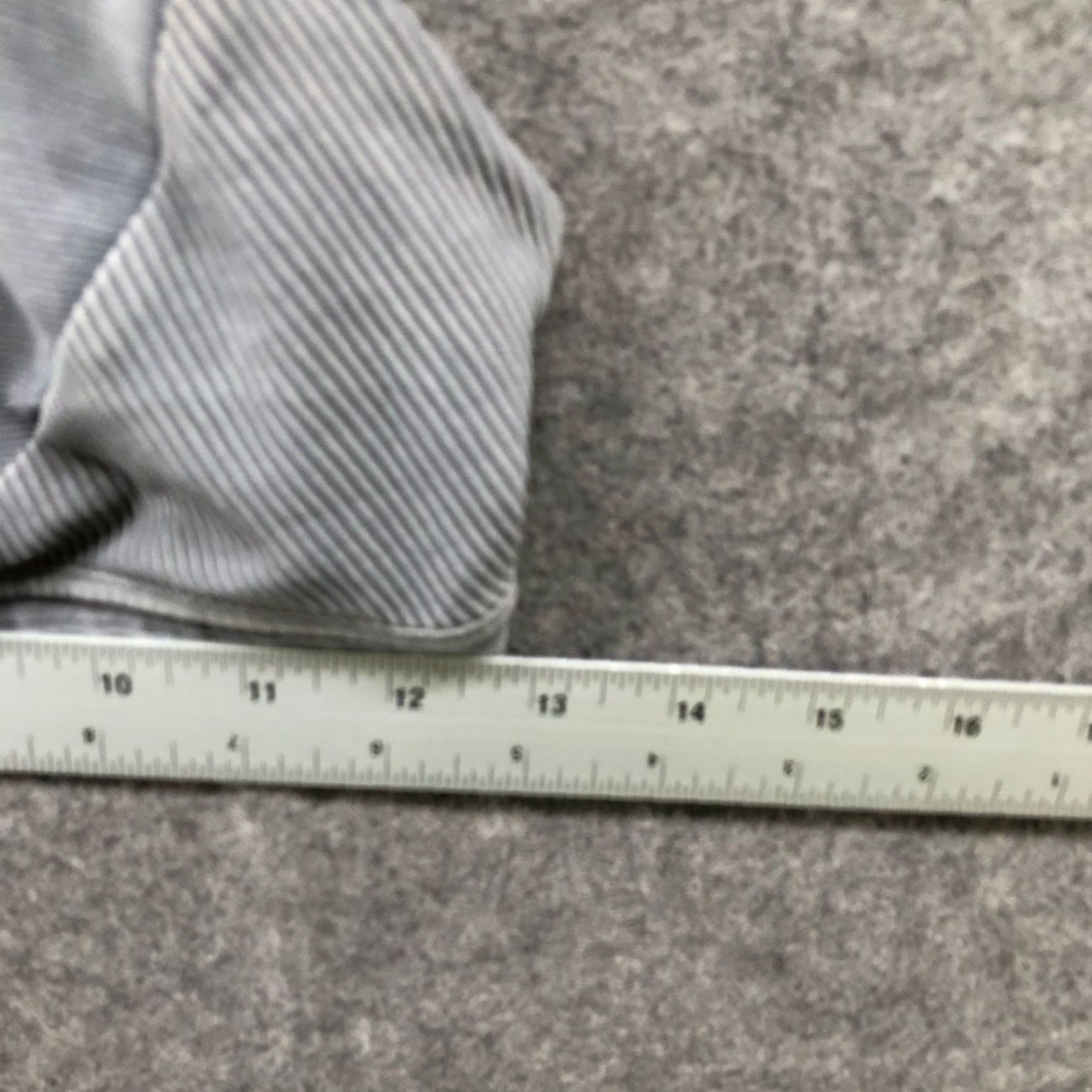 Lululemon Lululemon Bob And Weave Bra Womens Size 8 Gray Luxstreme Training Gym Workout Sports Bra Size ONE SIZE - 6 Thumbnail