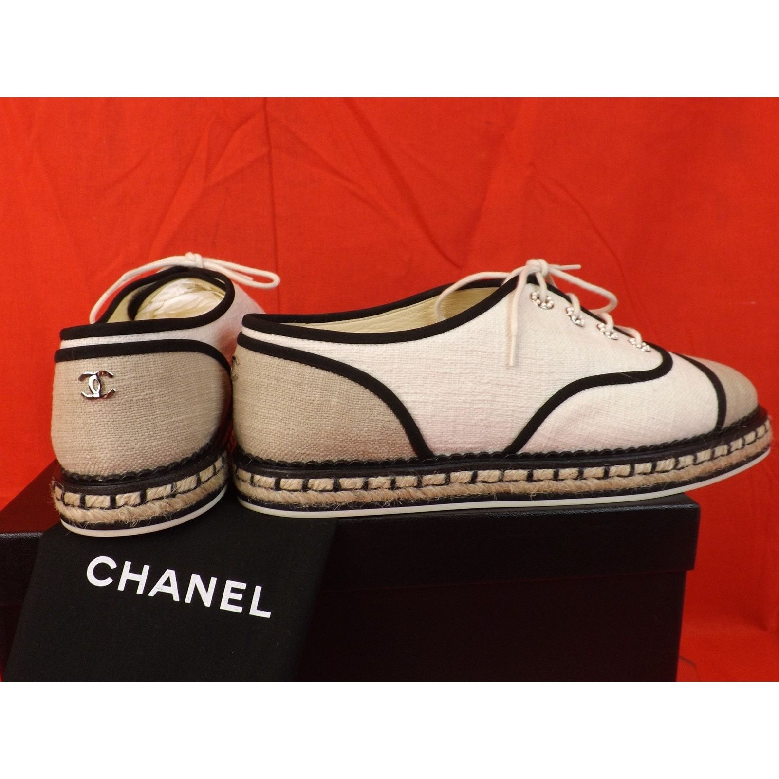 Chanel CHANEL BEIGE CANVAS PEARLS CC ESPADRILLE FLAT OXFORDS 39.5 Size US 9.5 / IT 39.5 - 9 Thumbnail