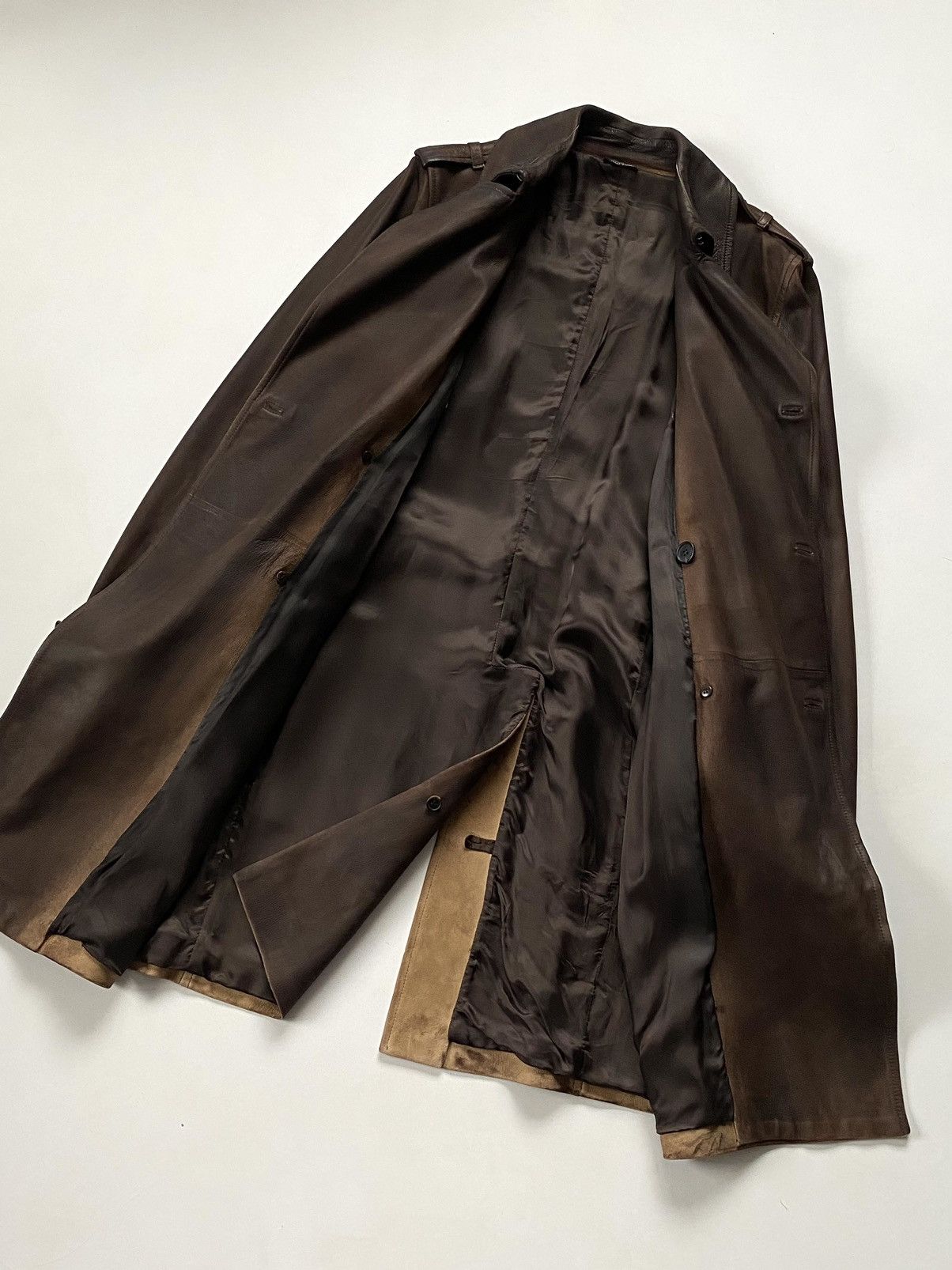 Miu Miu 🔥Archive Miu Miu FW2006 Hand Dyed Leather Trench Coat Brown Size M / US 6-8 / IT 42-44 - 16 Thumbnail