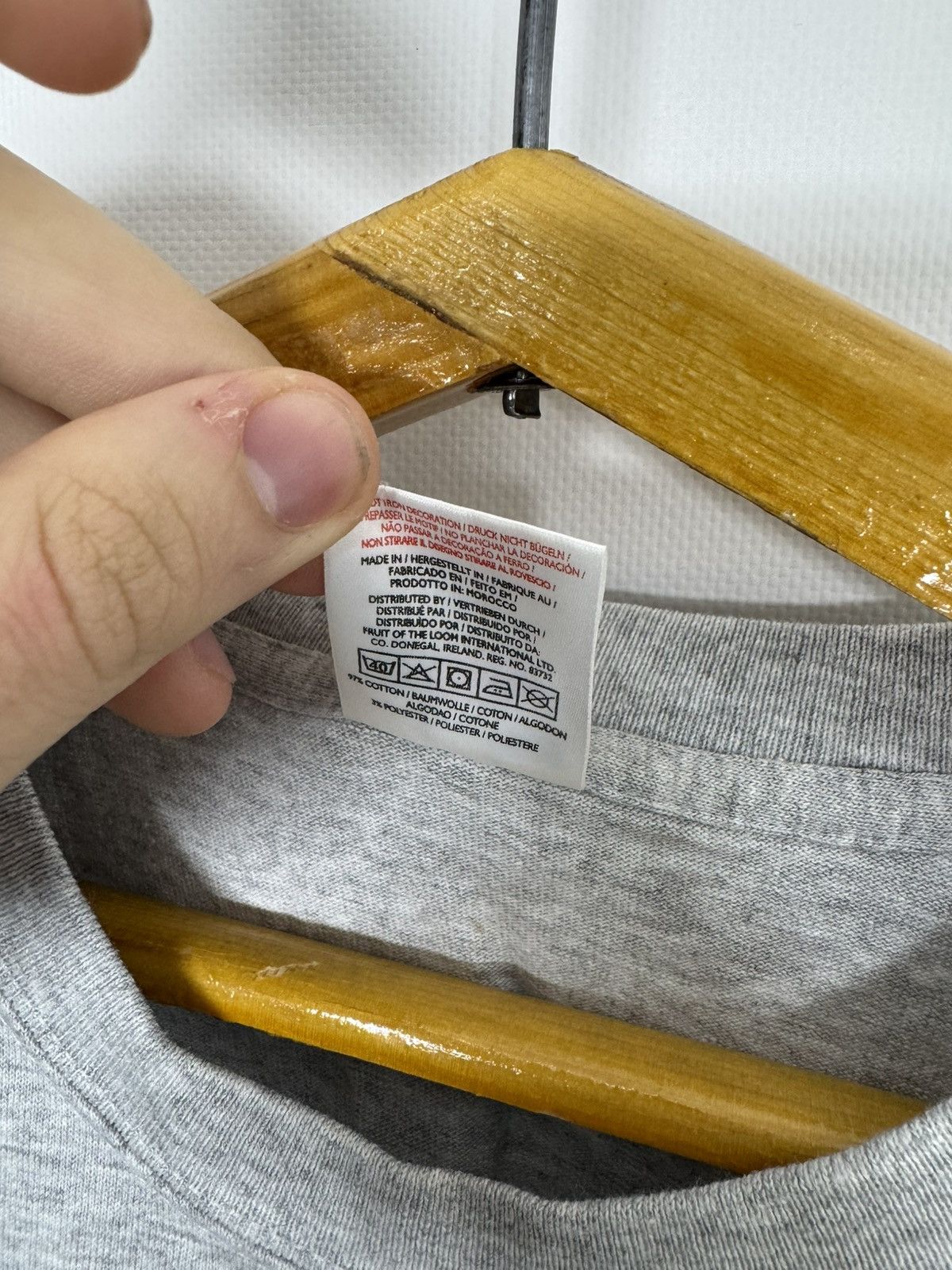 Fruit Of The Loom Vintage Y2k Big Logo Legend T Shirt Size US L / EU 52-54 / 3 - 9 Thumbnail