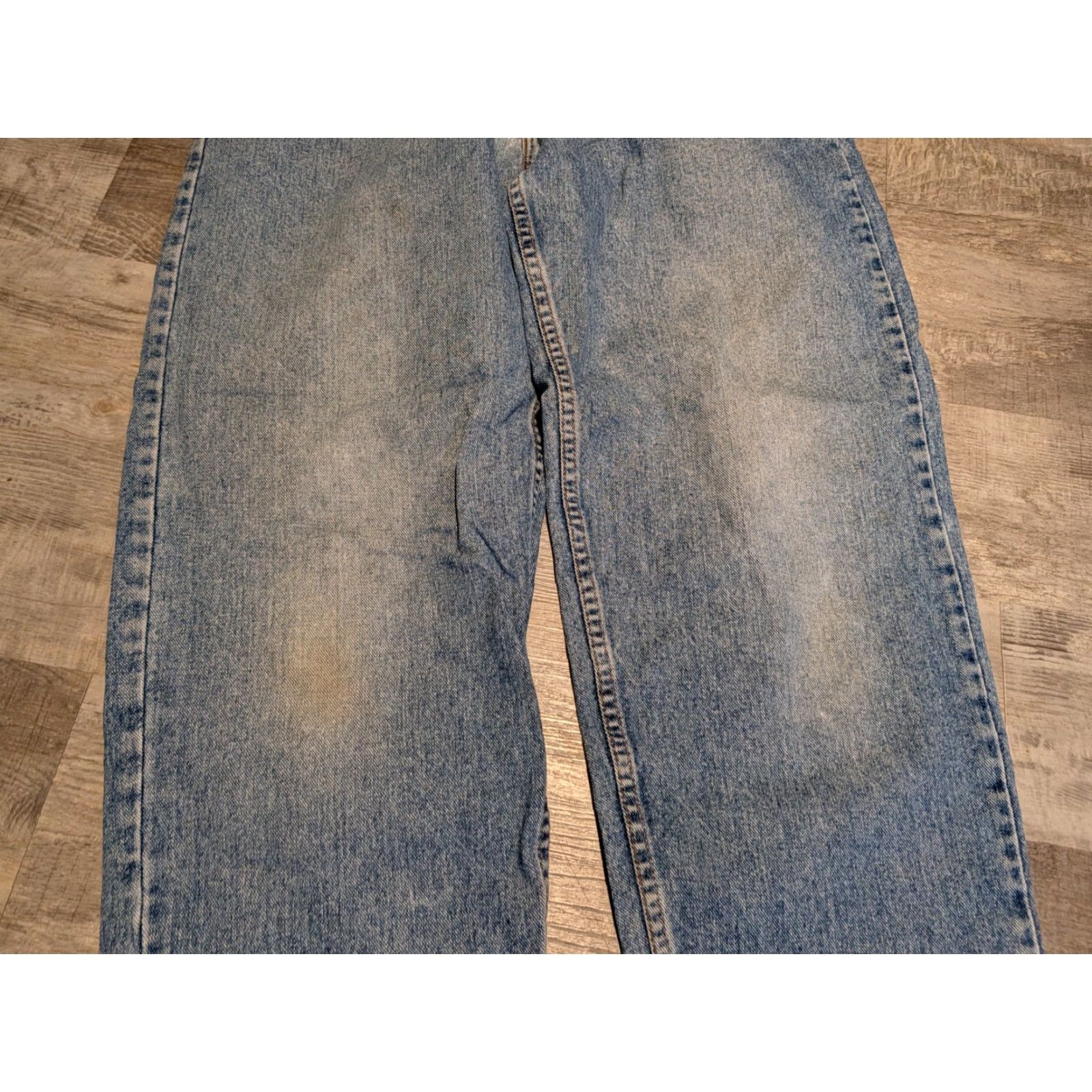 Levi's VINTAGE Levi's 560 Jeans Mens 34x35 Blue Denim Distressed 5-Pocket Regular Fit Tapered Leg USA Made 90s Denim Pants Size US 34 / EU 50 - 3 Thumbnail