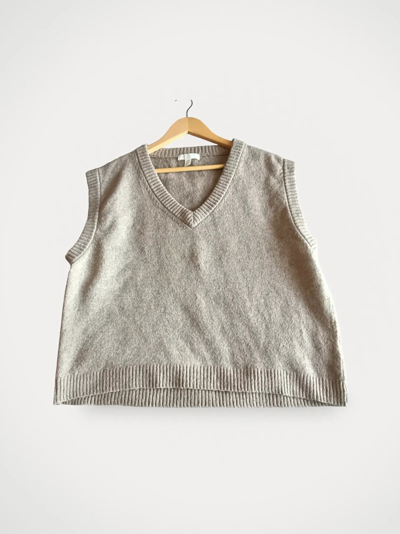 H&M H&M Vest Size S / US 4 / IT 40 - 1 Thumbnail