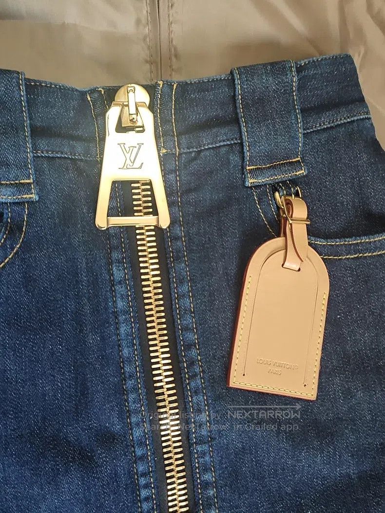 Louis Vuitton Louis Vuitton denim Skirt Size 33" - 2 Thumbnail