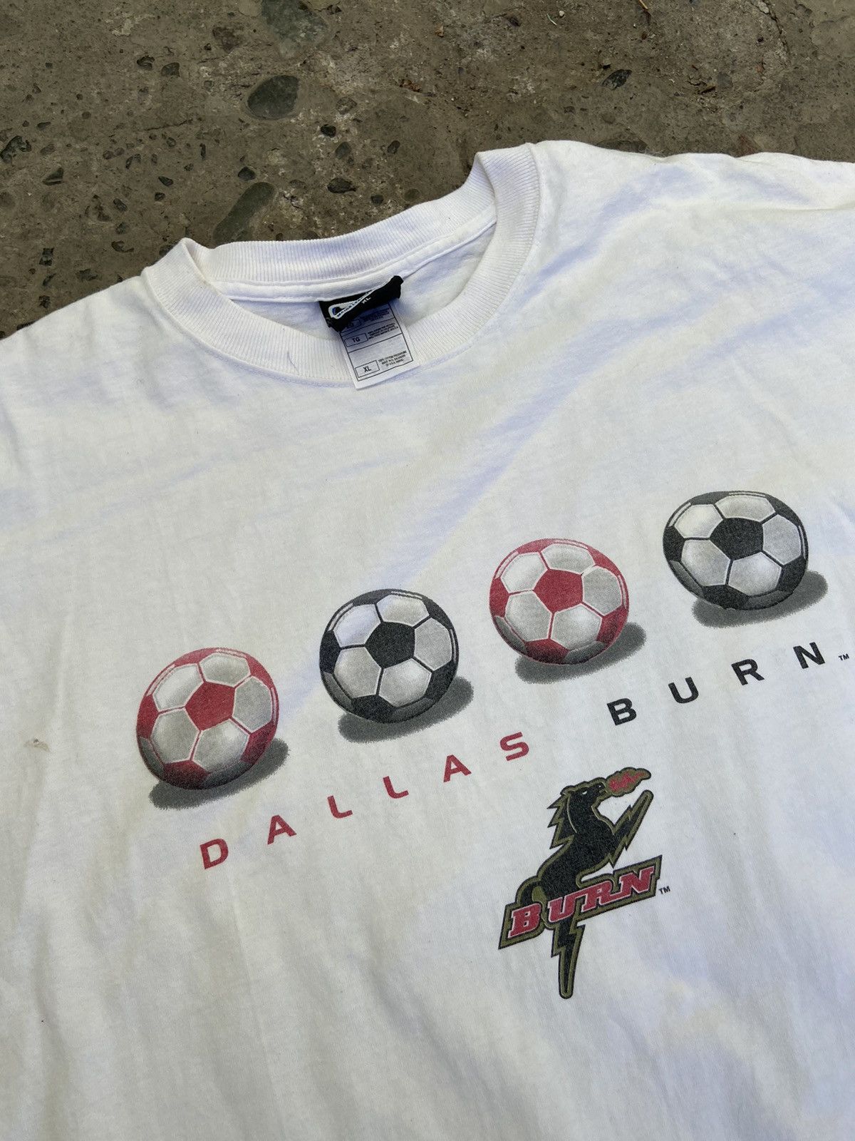 Other Vintage MLS Dallas burn T shirt Size US XL / EU 56 / 4 - 2 Thumbnail