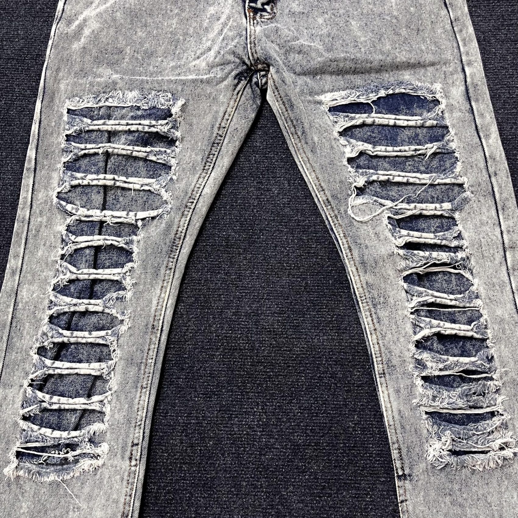 Vintage Y2K City Ink Jeans Mens 30 Light Wash Blue Distressed Ripped Ladder Cutout Slim Size US 30 / EU 46 - 3 Thumbnail