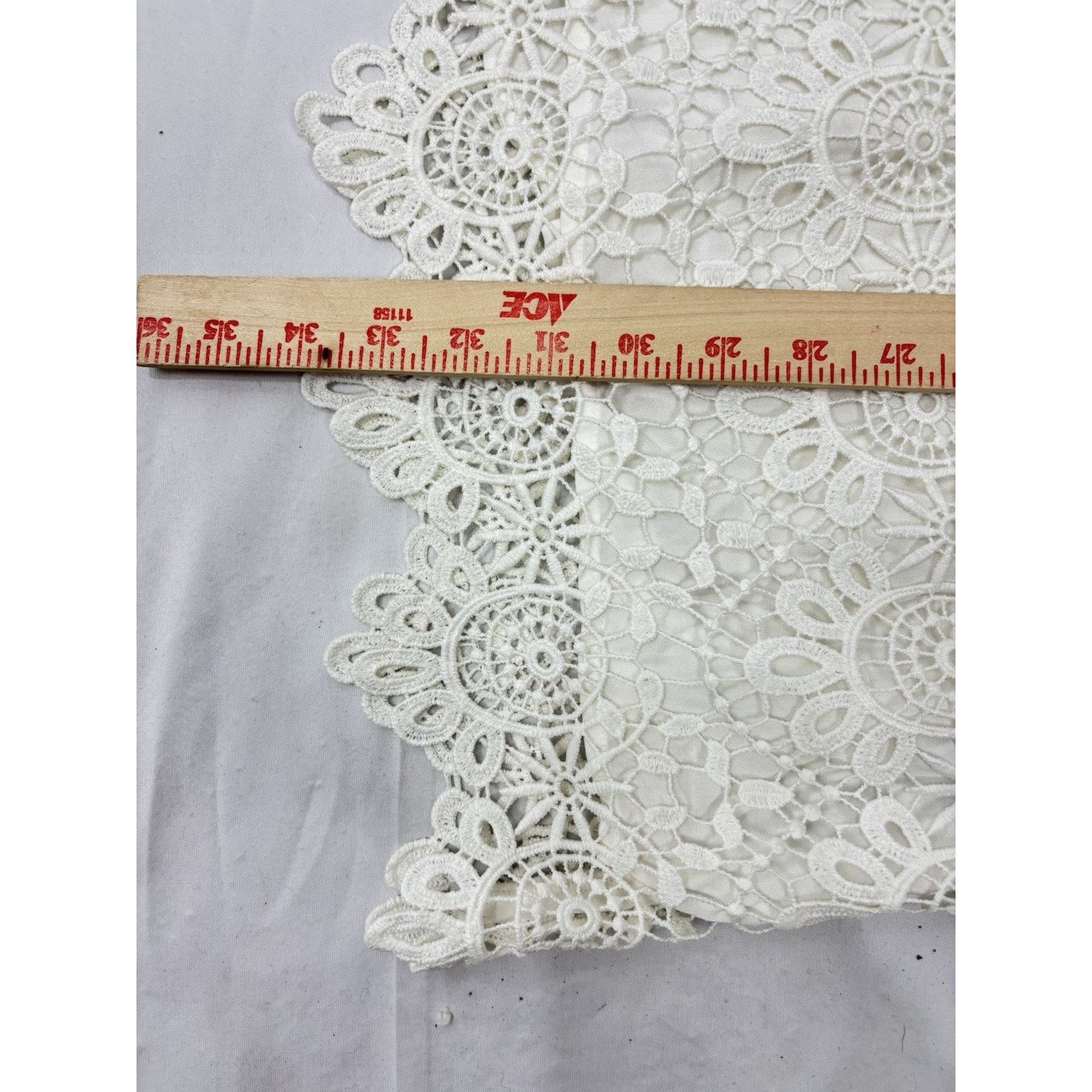 Hollister Ladies Hollister White Lace Scalloped Edge Mini Dress Size M Size M / US 6-8 / IT 42-44 - 3 Thumbnail