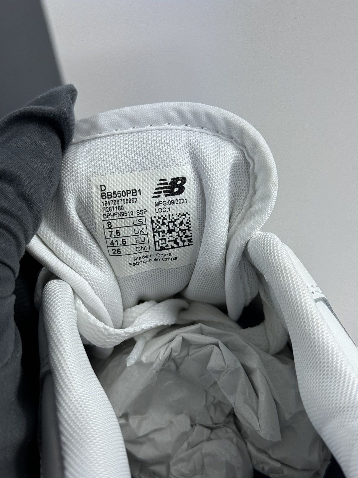 New Balance NEW BALANCE 550 SNEAKERS Size US 8 / EU 41 - 8 Thumbnail