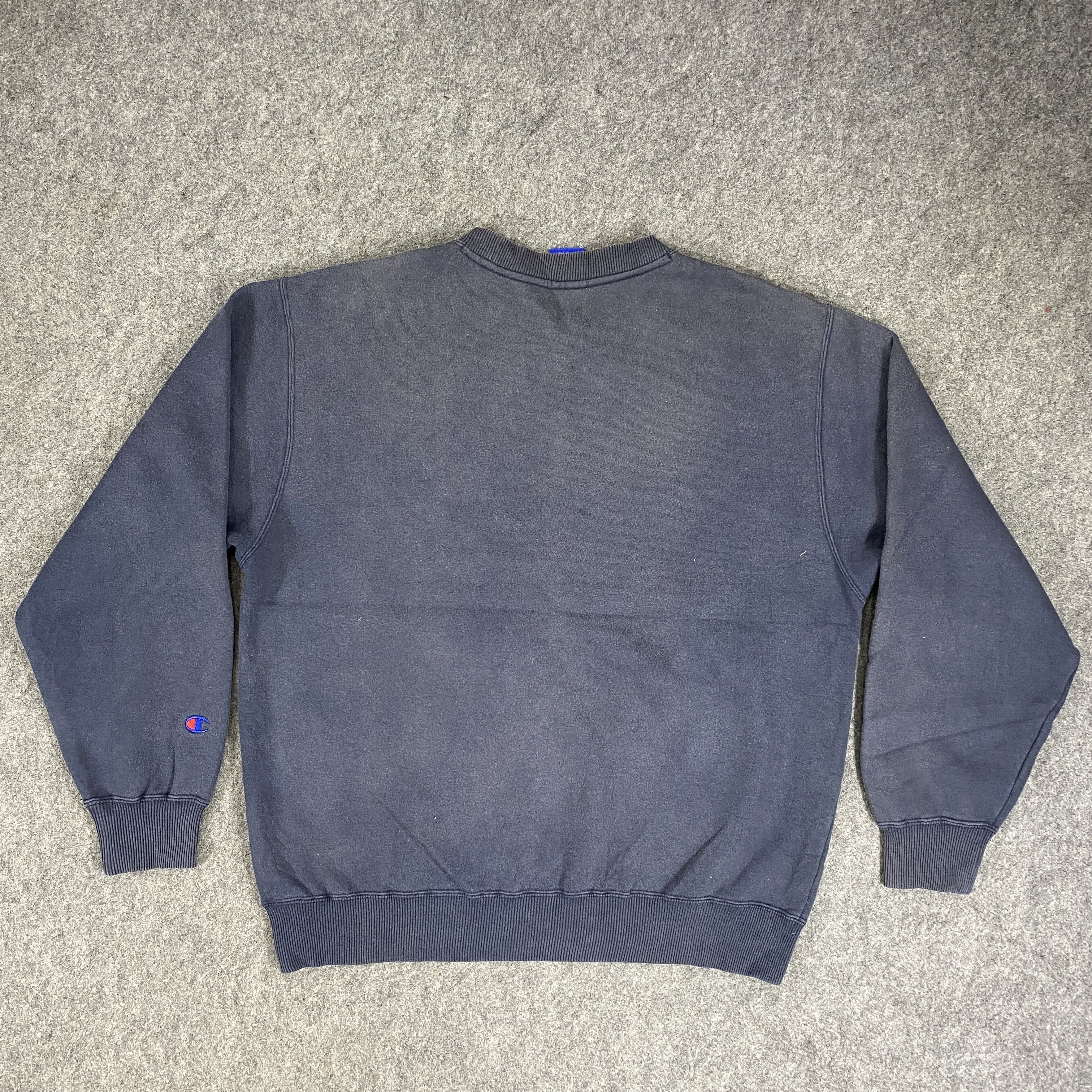 Champion Vintage Champion Small Logo Sweatshirt Faded -SW076 Size US L / EU 52-54 / 3 - 2 Thumbnail