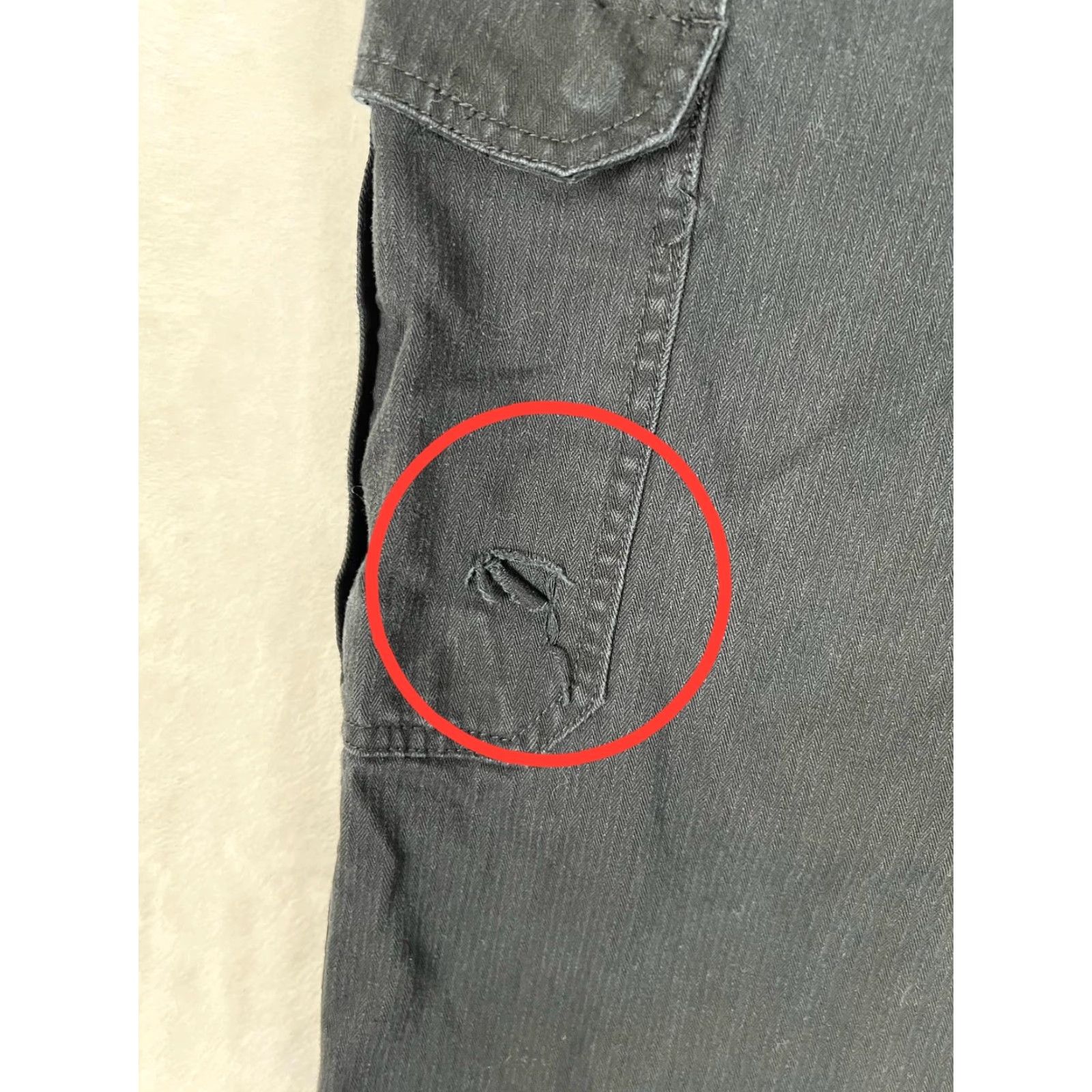 Vintage Liquid Venom Herringbone Cargo Pants Mens 36 Black Adjustable Waist Pockets Flat Front Zip Button Workwear Casual Pants Mens Size US 36 / EU 52 - 2 Thumbnail