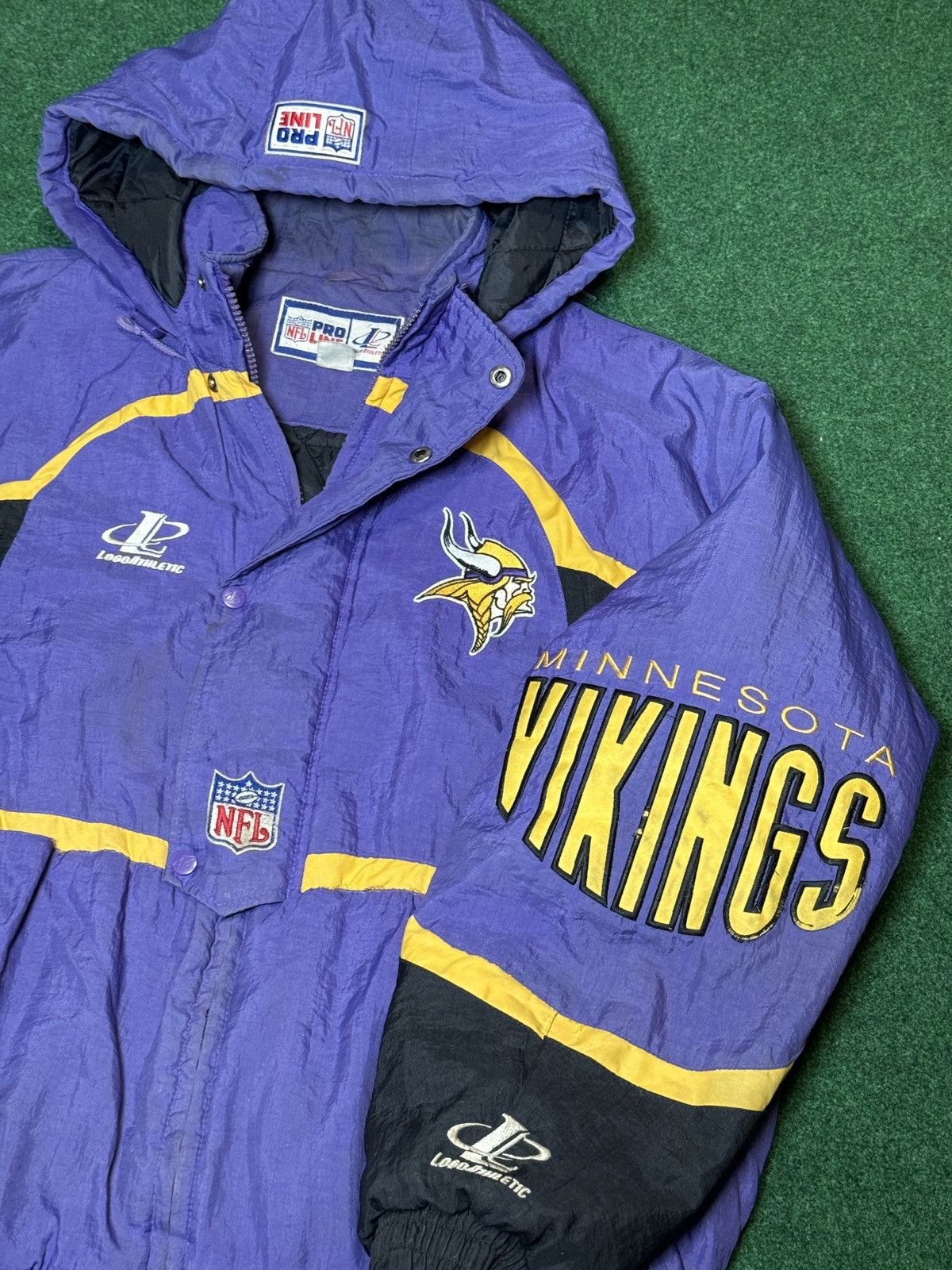 Logo Athletic × NFL × Vintage VTG 90s Minessota Vikings RARE Logo Athletic Full Zip Jacket Size US XL / EU 56 / 4 - 2 Thumbnail