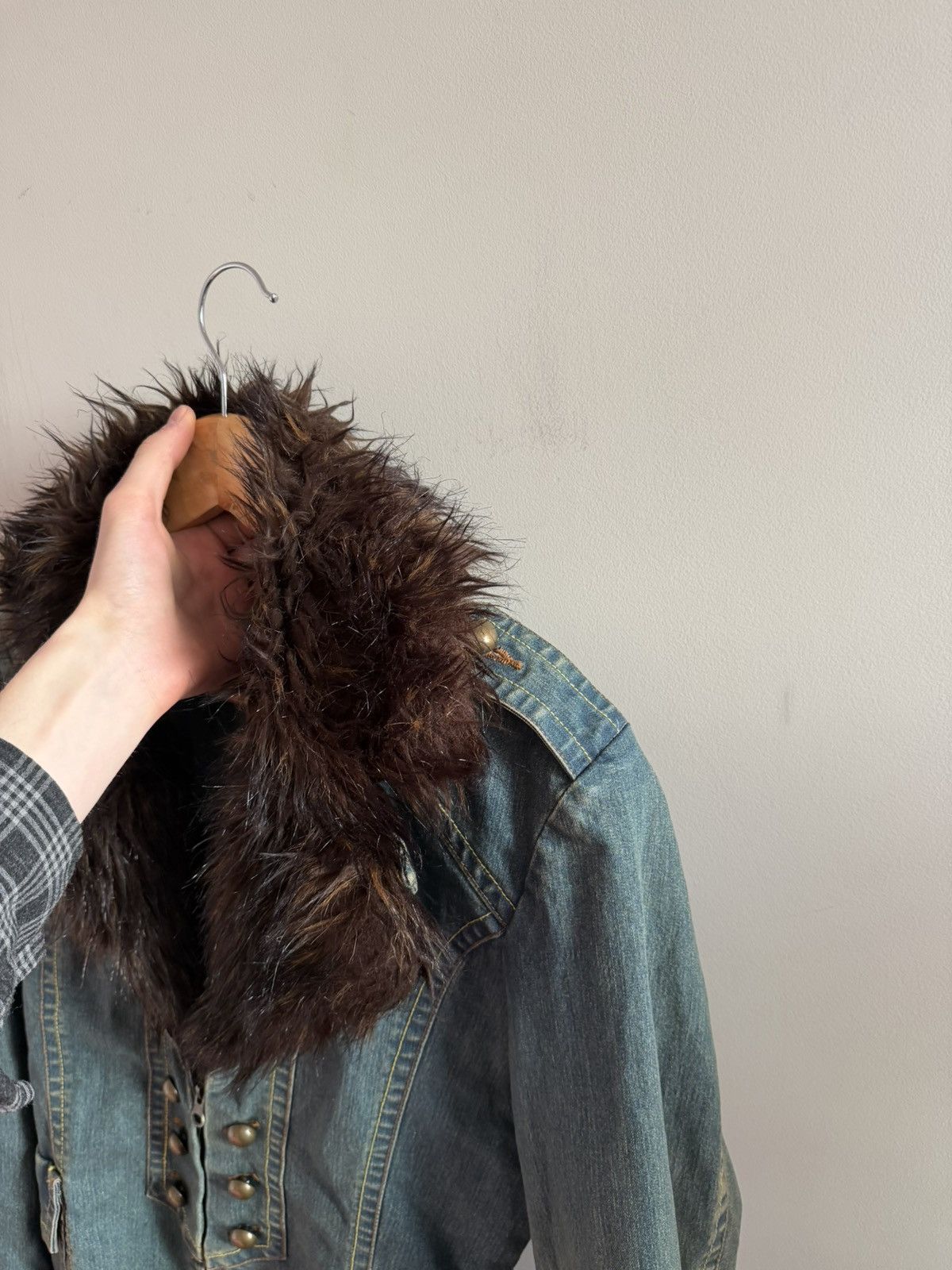 Vintage Denim Jacket with Detachable Faux Fur Collar Size S / US 4 / IT 40 - 6 Thumbnail