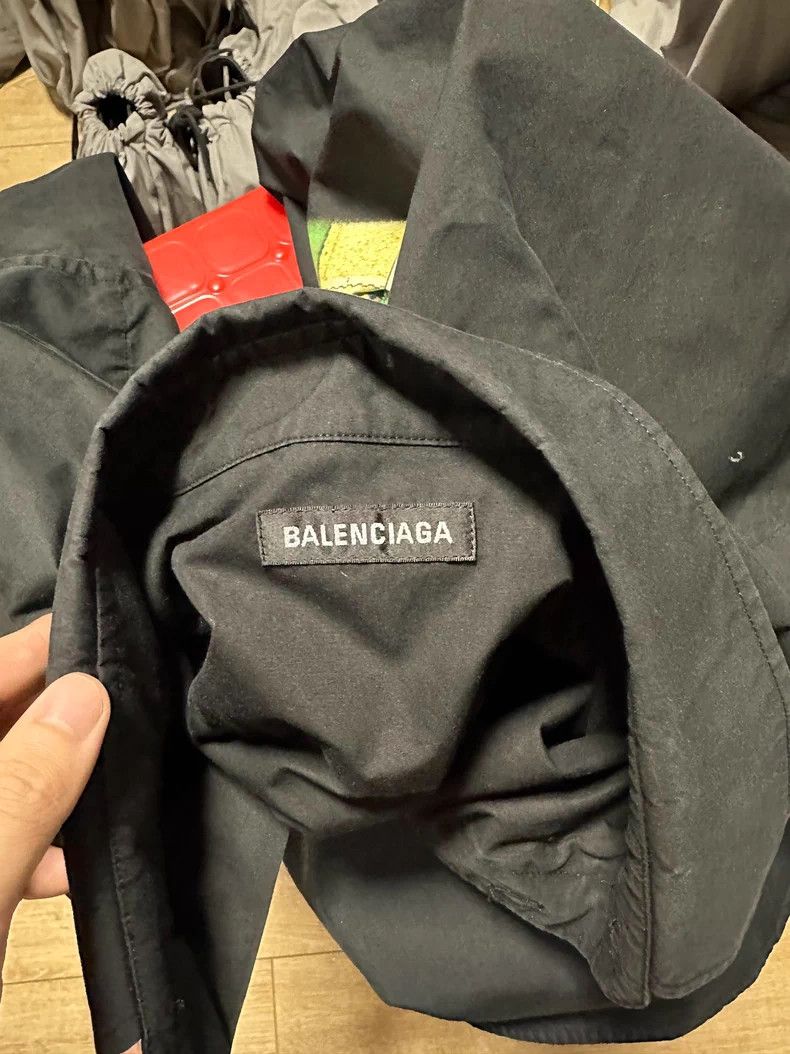 Balenciaga Balenciaga size 39 Double-Sided Print Long-Sleeve T-Shirt Size US XS / EU 42 / 0 - 4 Thumbnail