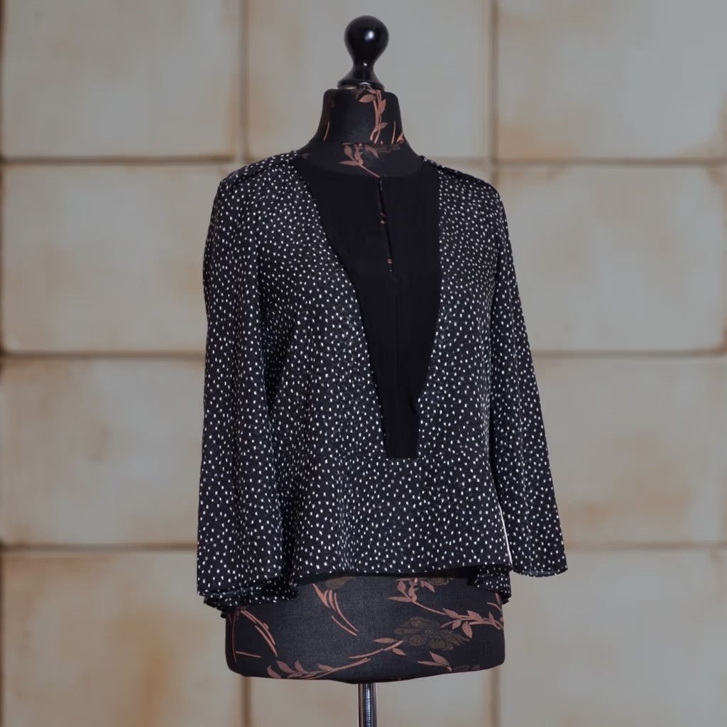 Sandro Sandro Blouse Women Black Viscose Top Size S / 2-1 Blouse Sandro Womens Black Viscose Top Blouse Size S Size S / US 4 / IT 40 - 1 Thumbnail