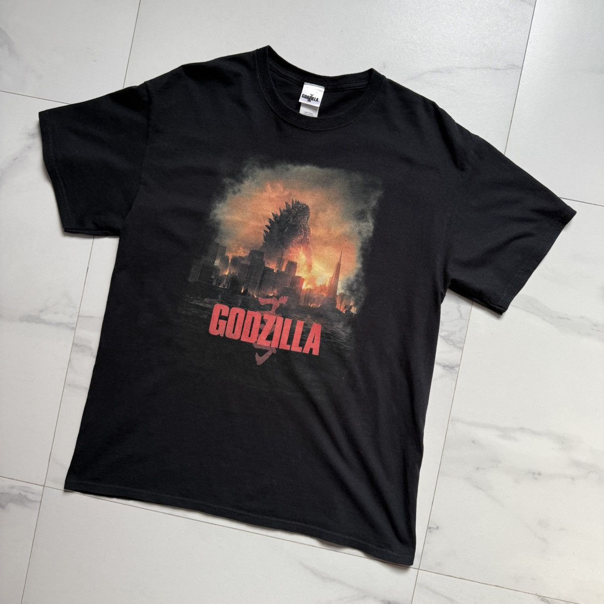 Japanese Brand × Warner Bros Godzilla 2015 Movie Poster Tee Size US L / EU 52-54 / 3 - 3 Thumbnail