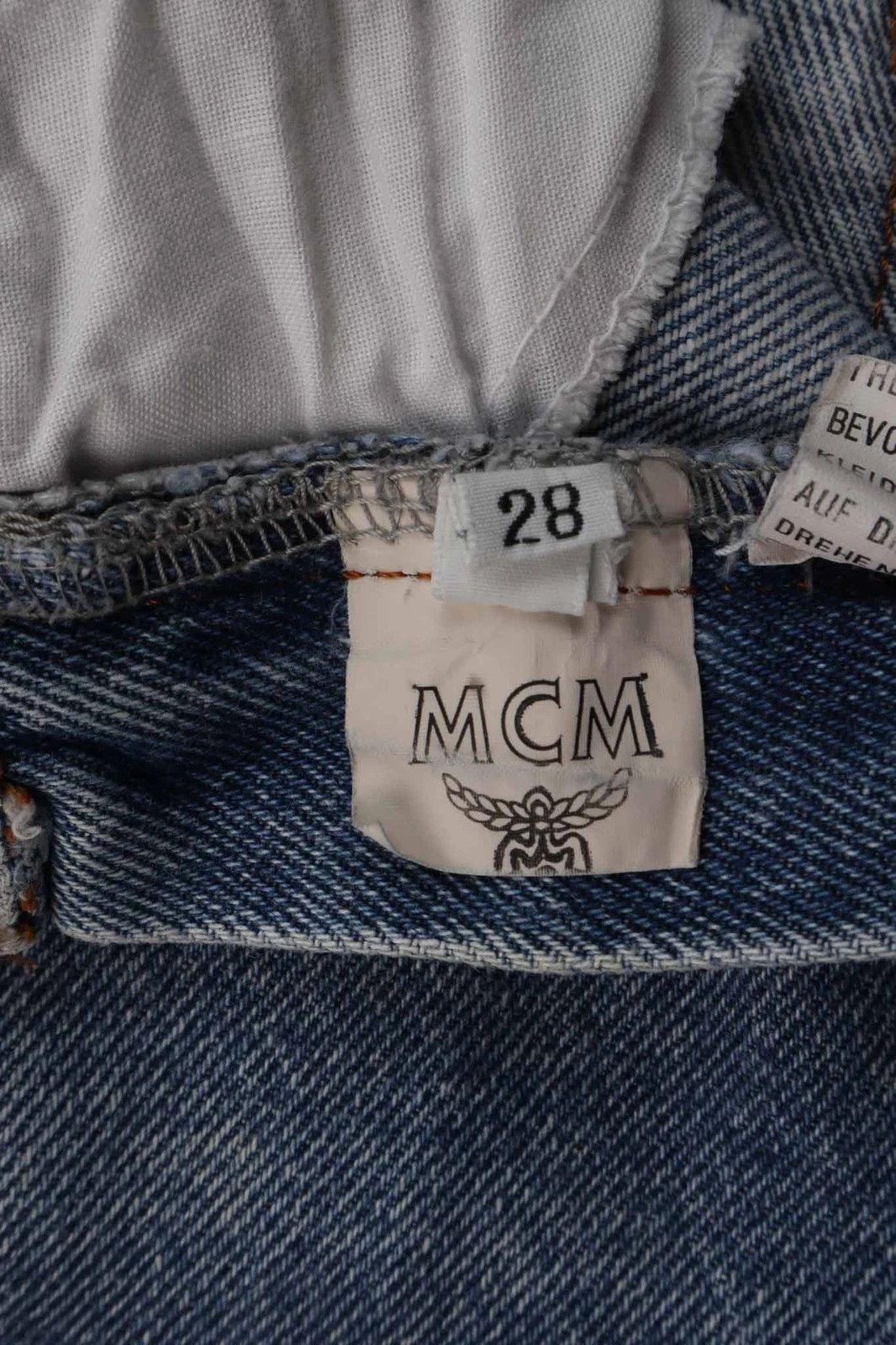 MCM Women's MCM Luxury Vintage Jeans Rhinestone Logo Med W25/L31 Size 25" / US 0 / IT 36 - 10 Thumbnail
