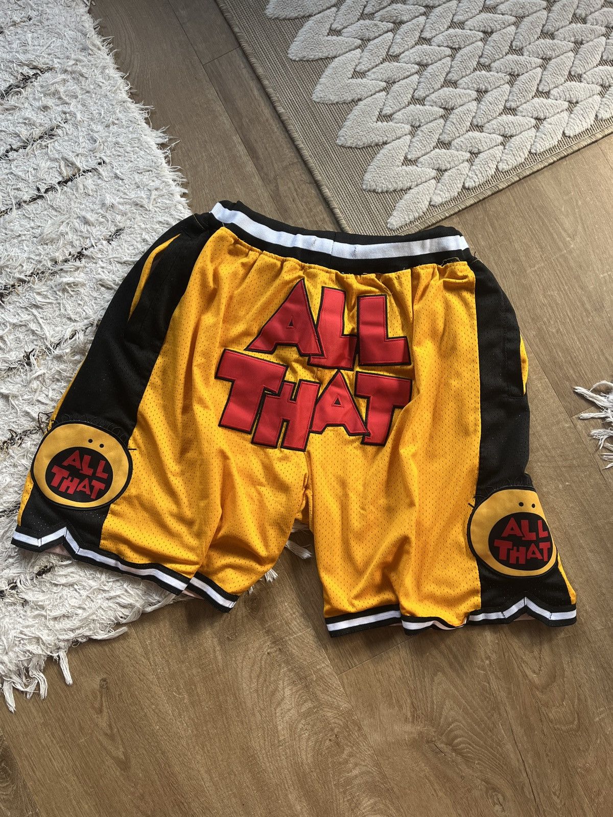 Vintage Basketball shorts All That Logo Cartoon Comics NBA Size US 36 / EU 52 - 1 Thumbnail