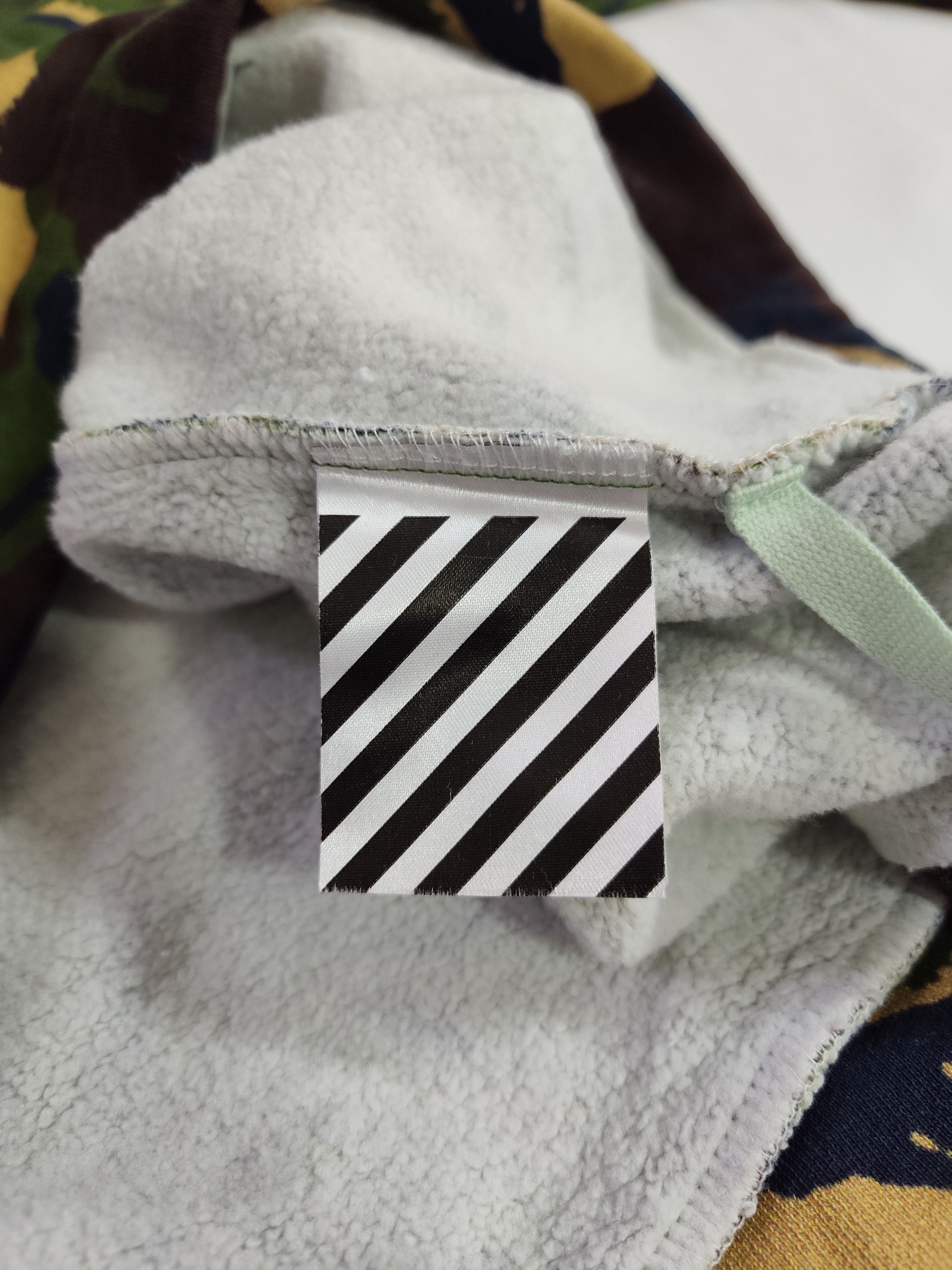 Off-White Off-White "Peace By Design Camo" Size US M / EU 48-50 / 2 - 6 Thumbnail