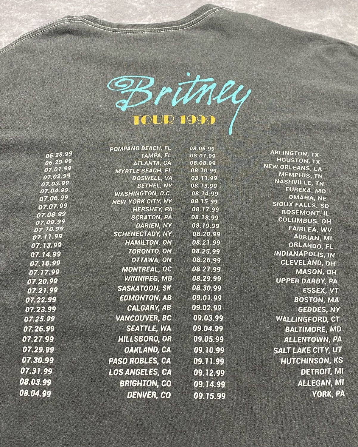 Vintage Vintage 1999 Britney Spears Tour Graphic Tee Size US XL / EU 56 / 4 - 2 Thumbnail