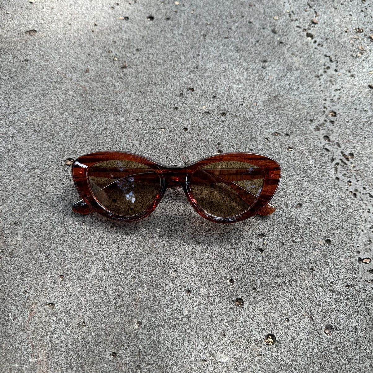 Other Y2K Unisex Sunglasses Retro Fashion Shades QZ77105-01 Size ONE SIZE - 1 Thumbnail