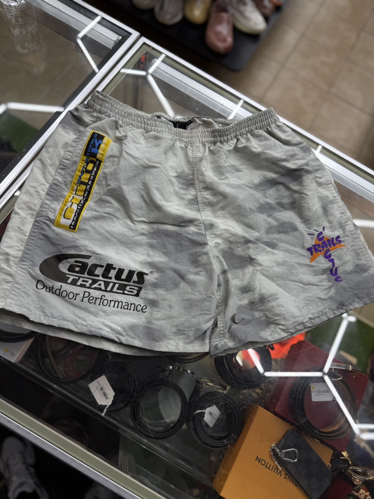 Travis Scott Travis Scott Men’s Summer Shorts Size Large Size US 33 - 1 Thumbnail