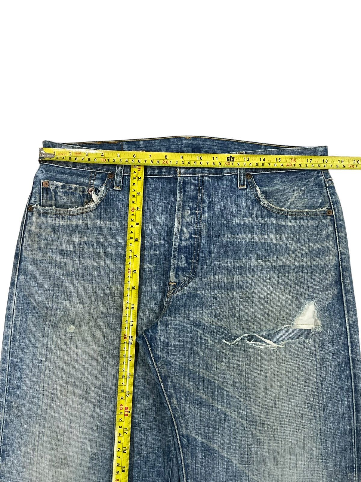 Levi's Vintage Clothing Vintage 90s Levi’s 501 Ripped Fade Wash Straight Loose Jeans Size US 36 / EU 52 - 17 Thumbnail