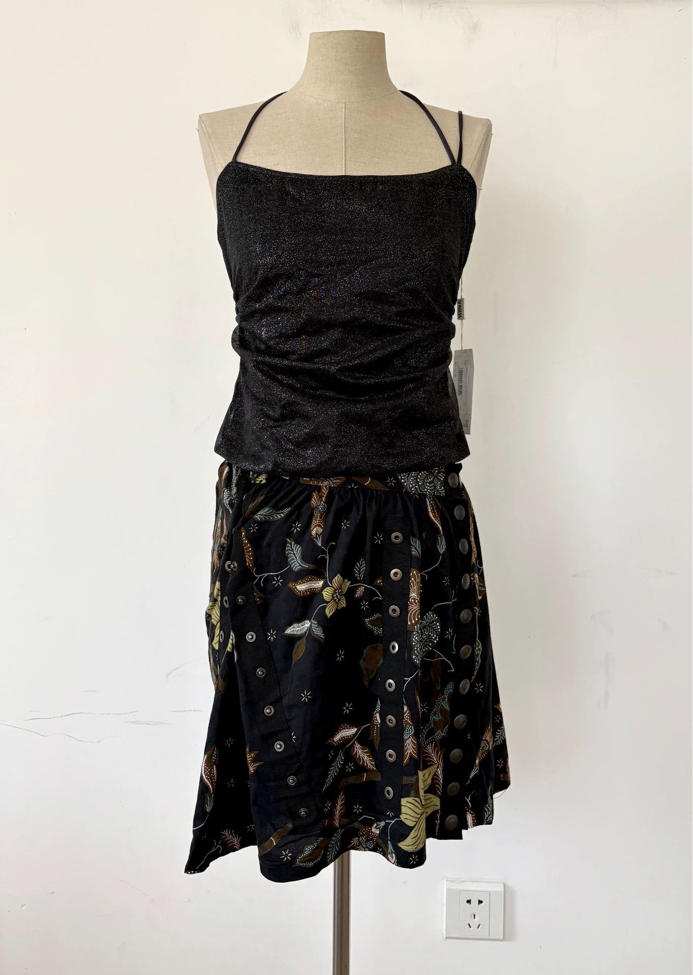 Versace Versace Women's Black Tulle Camisole (Secondary Line) Size M / US 6-8 / IT 42-44 - 1 Thumbnail