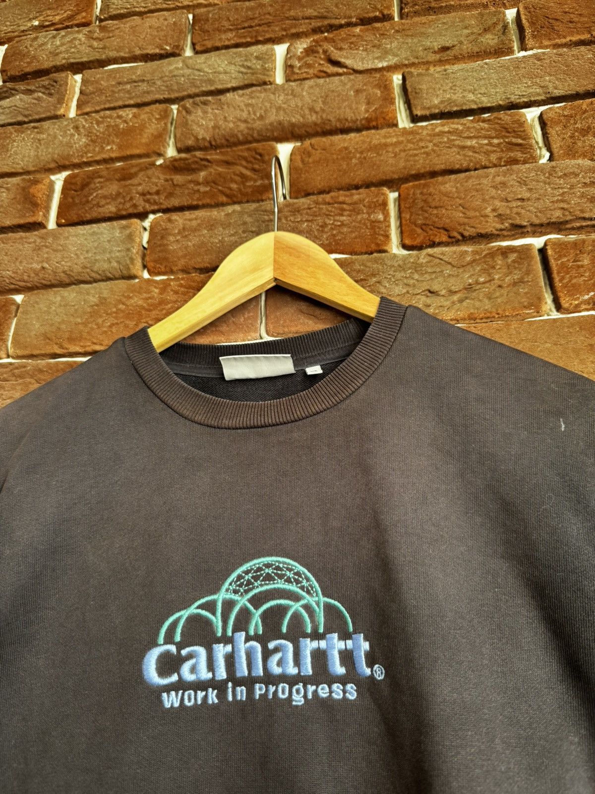 Carhartt Y2K Carhartt Geo Script Logo Crewneck XS Brown Streetwear Size US XS / EU 42 / 0 - 4 Thumbnail