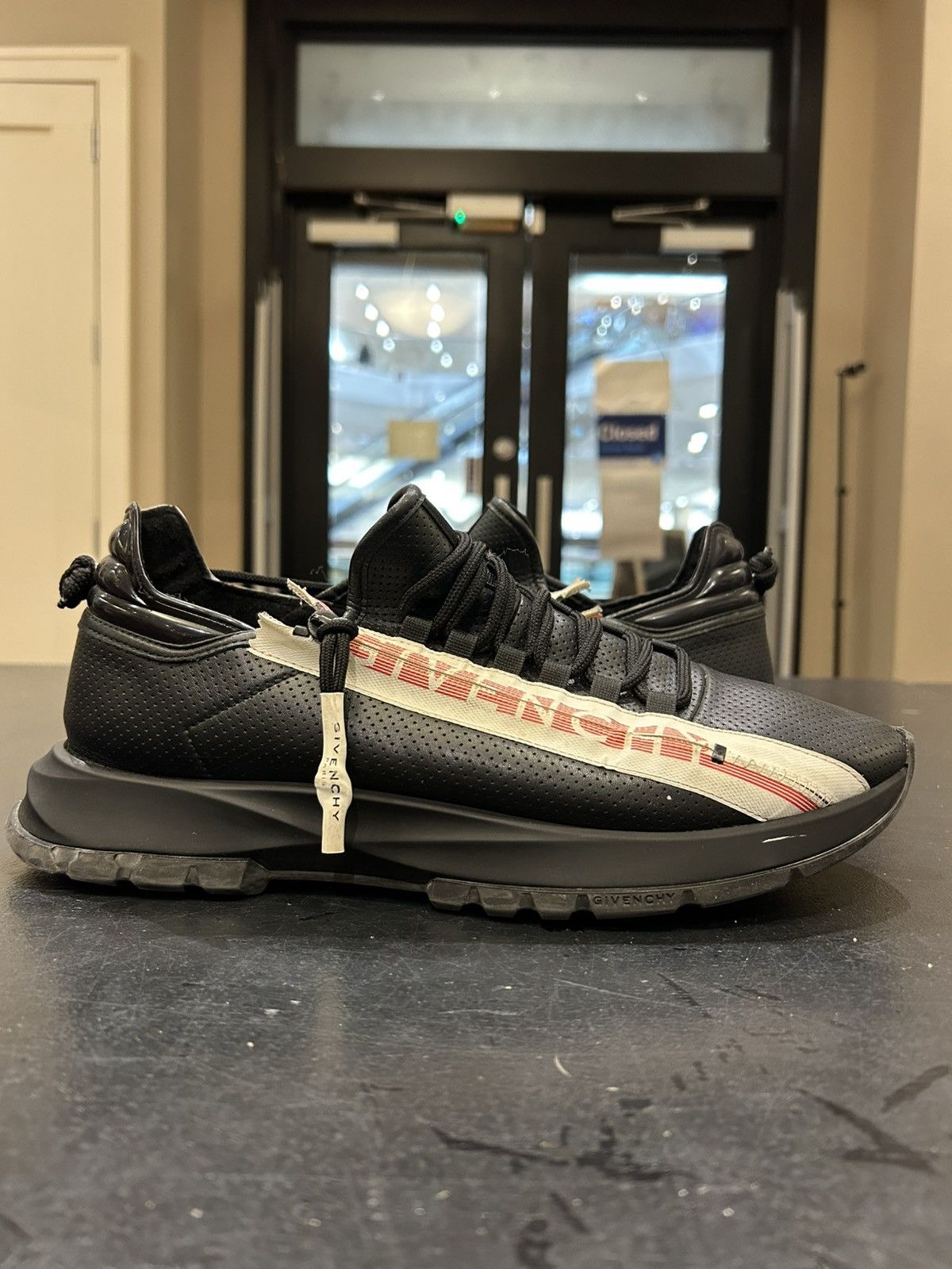 Givenchy Givenchy Spectre Zip Up Runner Sneaker Size US 12.5 / EU 45-46 - 2 Thumbnail