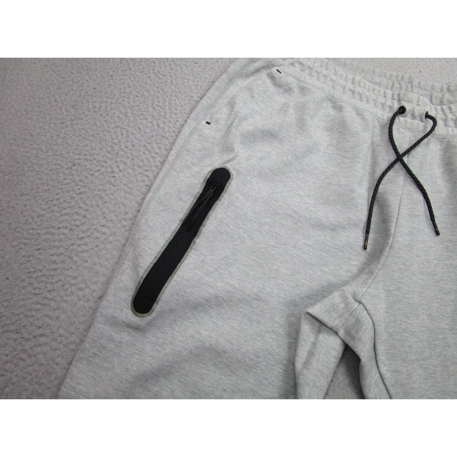 Nike Nike Sweatpants Mens 2XL Tech Fleece Joggers Drawstring Tapered Pockets Gray DA2043-063 Size US 39 - 3 Thumbnail